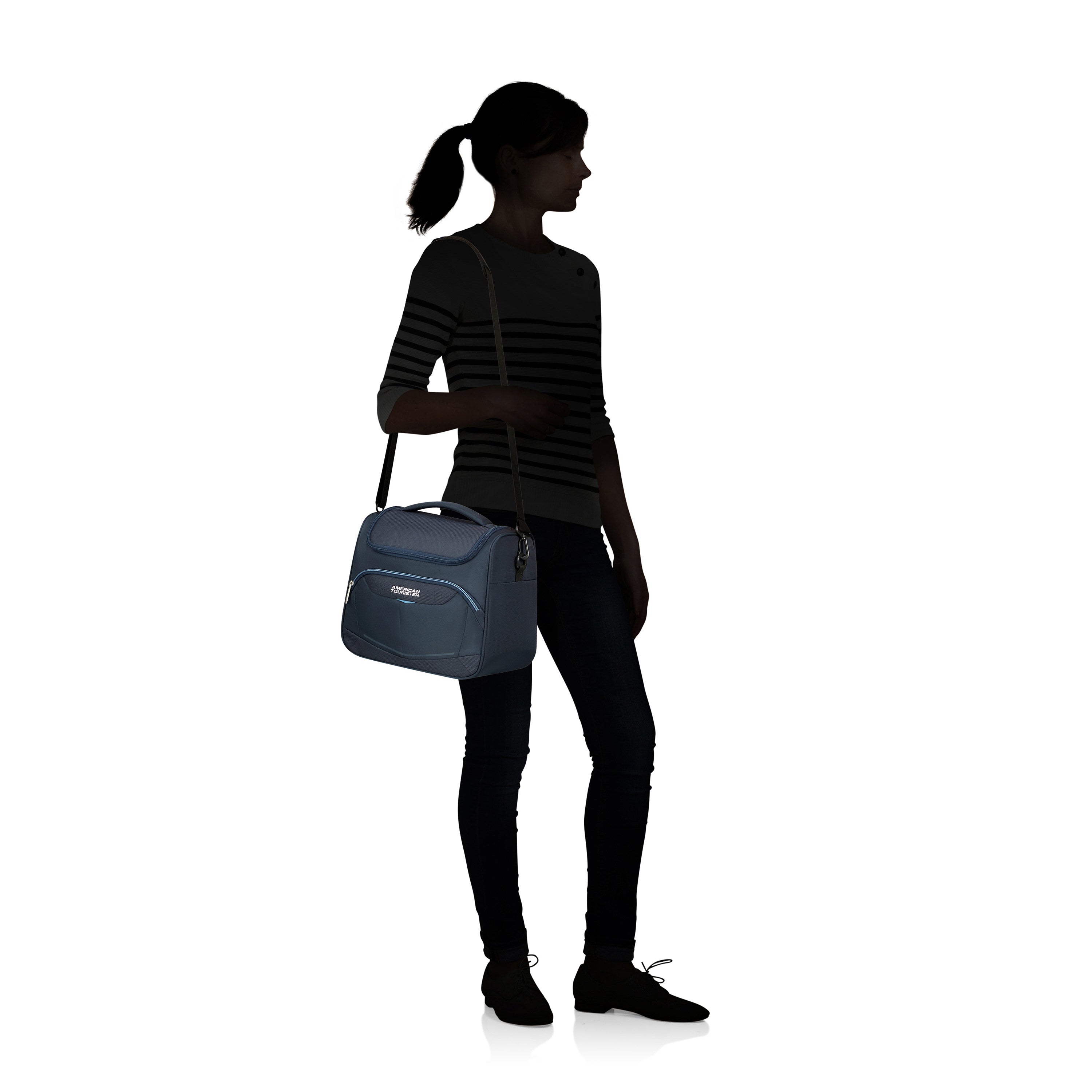 American Tourister Summerride Large Toiletry Bag for Travel - Waterproof Cosmetic Makeup Organizer with Hanging Hook, Perfect for Vacation, Gym & Business Trips (Black)