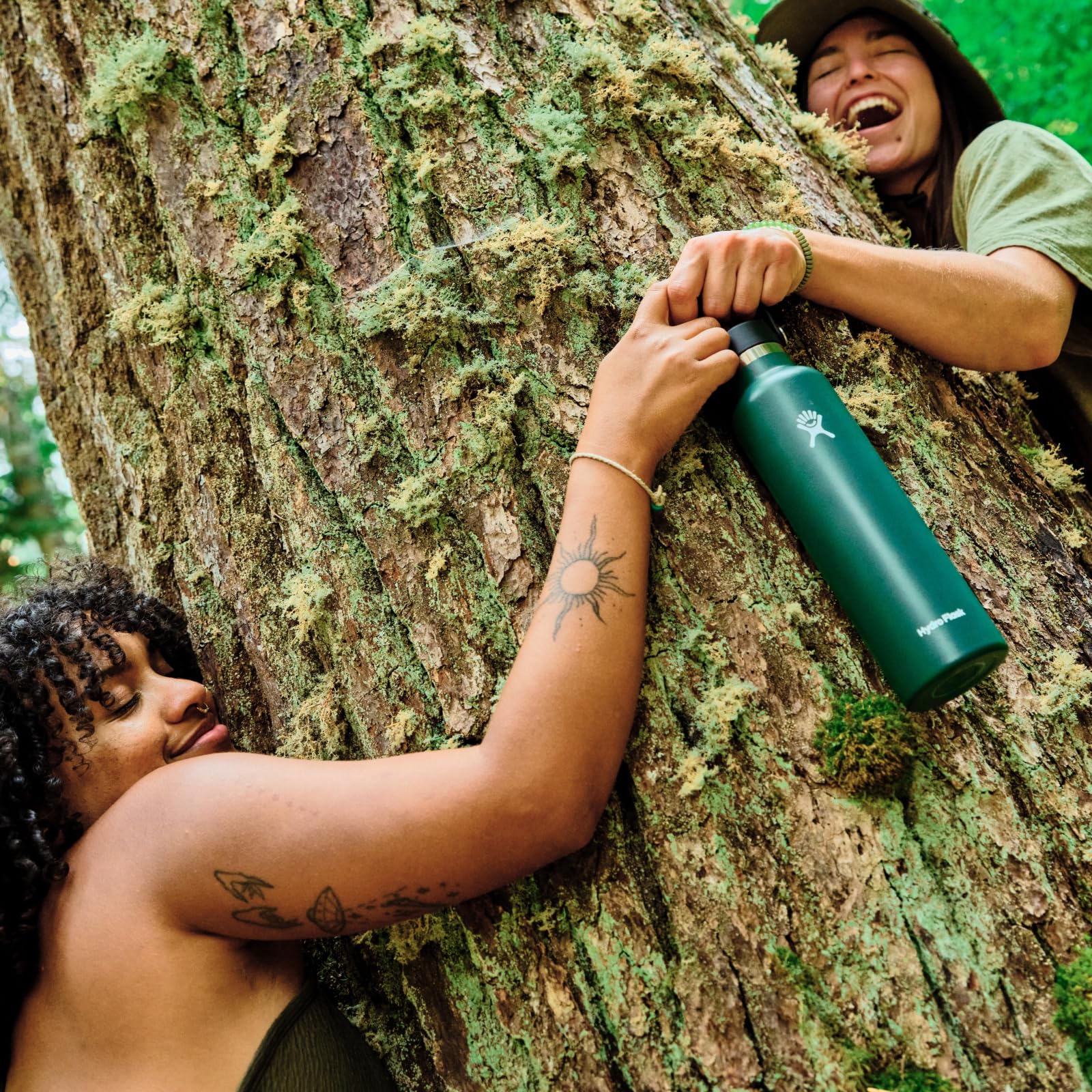 Hydro Flask Stainless Steel Water Bottle 24oz - Insulated Double Wall Vacuum Flask with Flex Cap, Leak Proof & Sweat Proof - Perfect for Hiking, Gym, Work & Outdoor Adventures