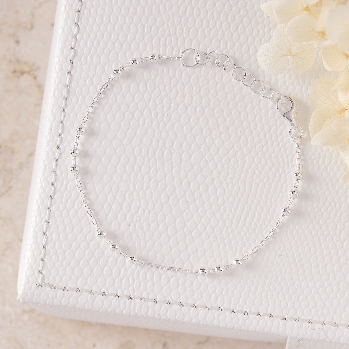 Elegant Beaded Chain Bracelet for Women - Stylish Handmade Jewelry Gift for Parties, Weddings & Everyday Wear