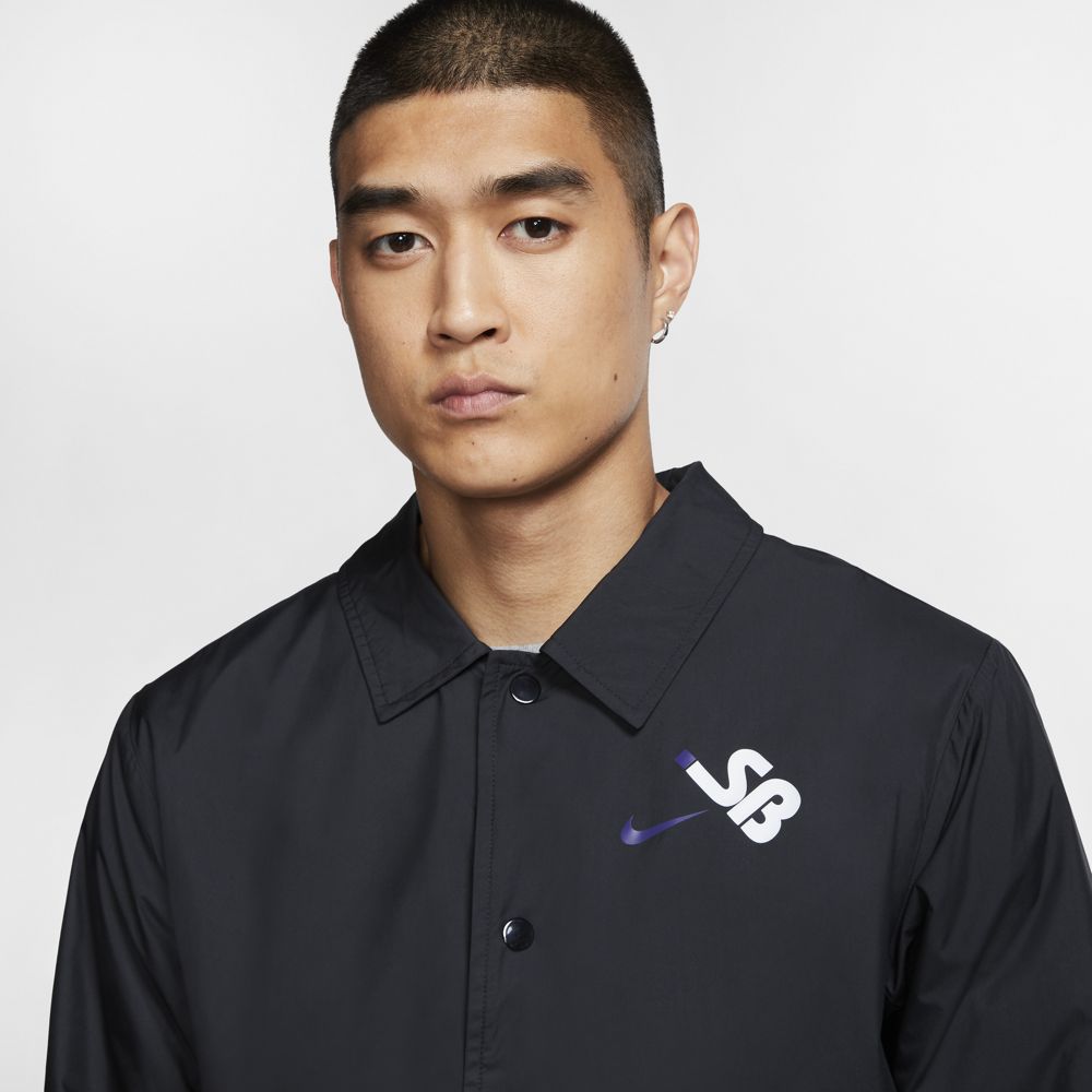 Nike SB Men's Skate Jacket - Black & White | Lightweight Water-Resistant Windbreaker for Skateboarding & Streetwear Fashion