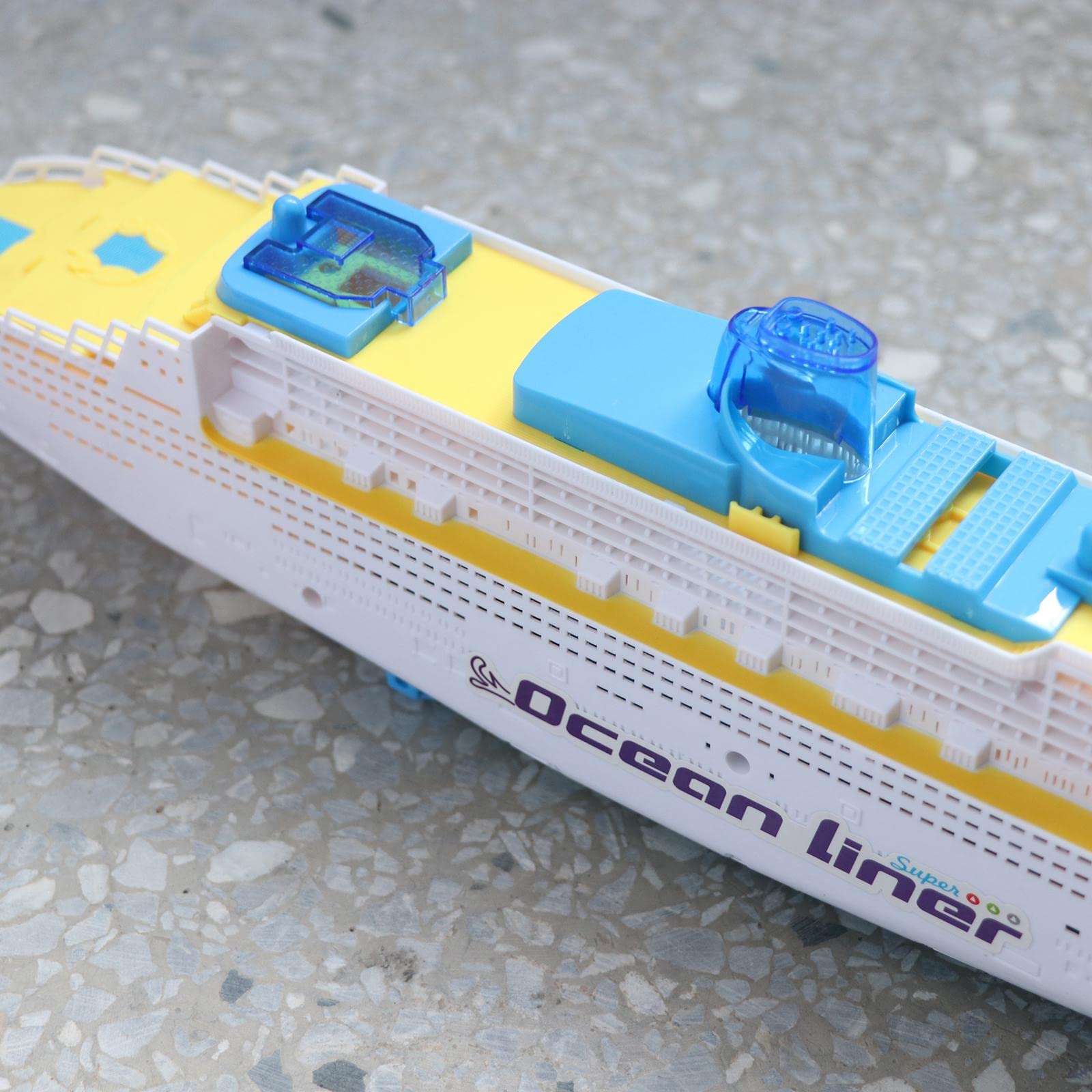 Electric Boat Toy with LED Lights - Remote Control RC Speed Boat for Kids & Adults - Perfect for Pool, Lake, and Bathtub Water Play