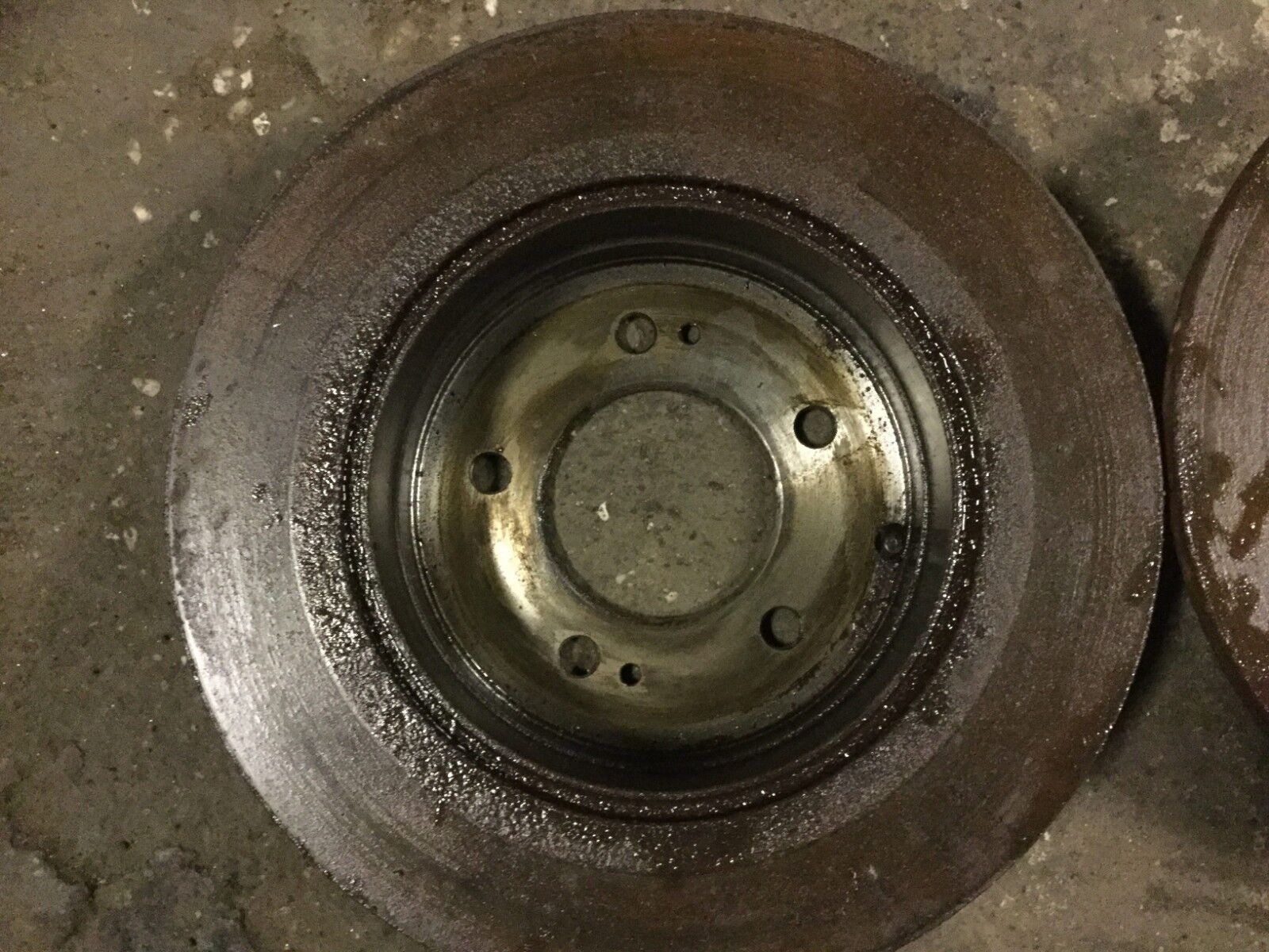 2006-2010 Hyundai Sonata 3.3L Rear Brake Disc Rotors (2-Piece Set) - OEM D12 Replacement for Smooth Braking Performance - Perfect for City Driving & Highway Commutes