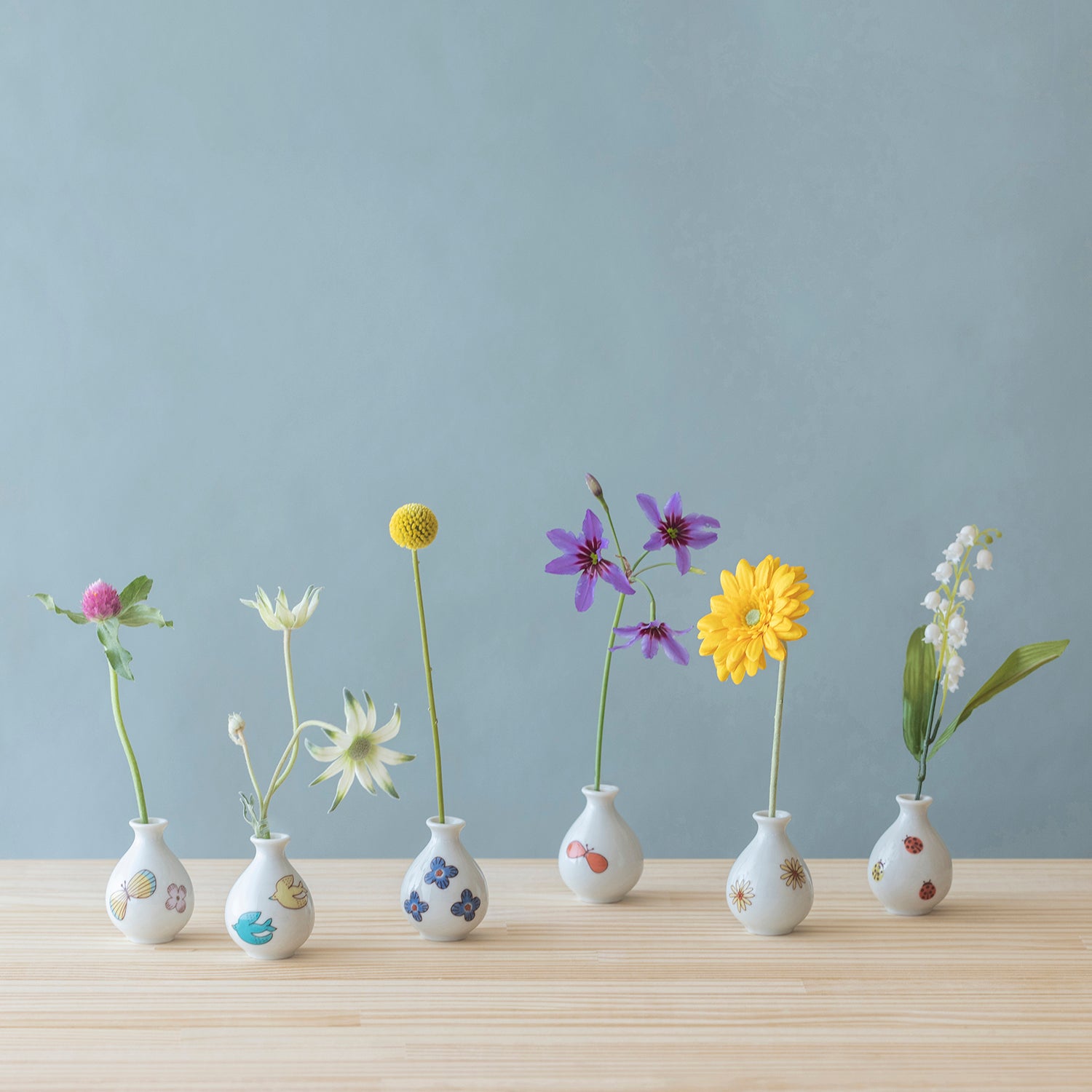 Harekutani Porcelain Single Flower Vase - Elegant Home Decor for Living Room, Dining Table & Wedding Centerpieces | Handcrafted Ceramic Vase for Fresh Cut Flowers