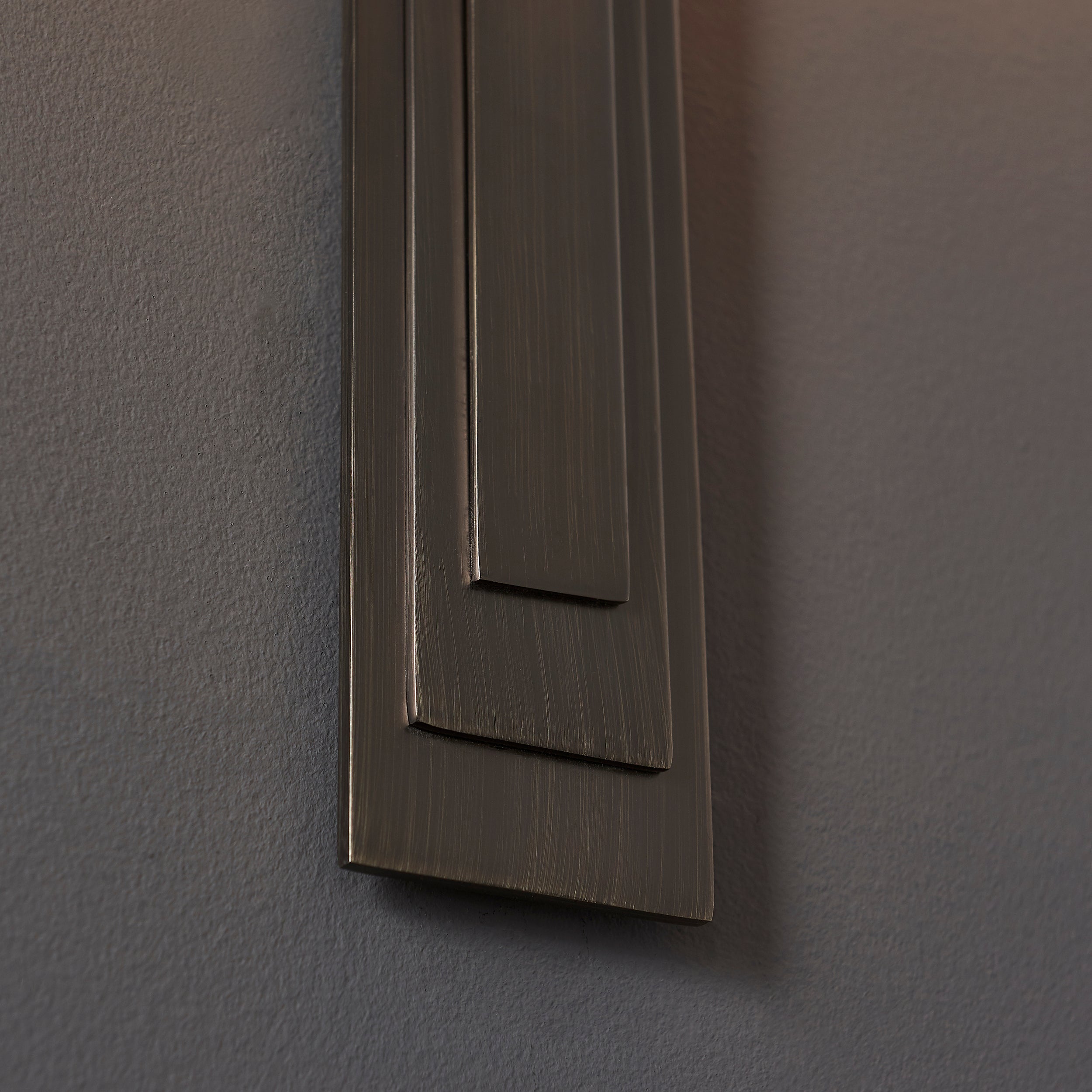 Blake Wall Light in Bronze & Antique Brass Finish - Elegant Vintage Sconce for Bedroom, Living Room, and Hallway Lighting