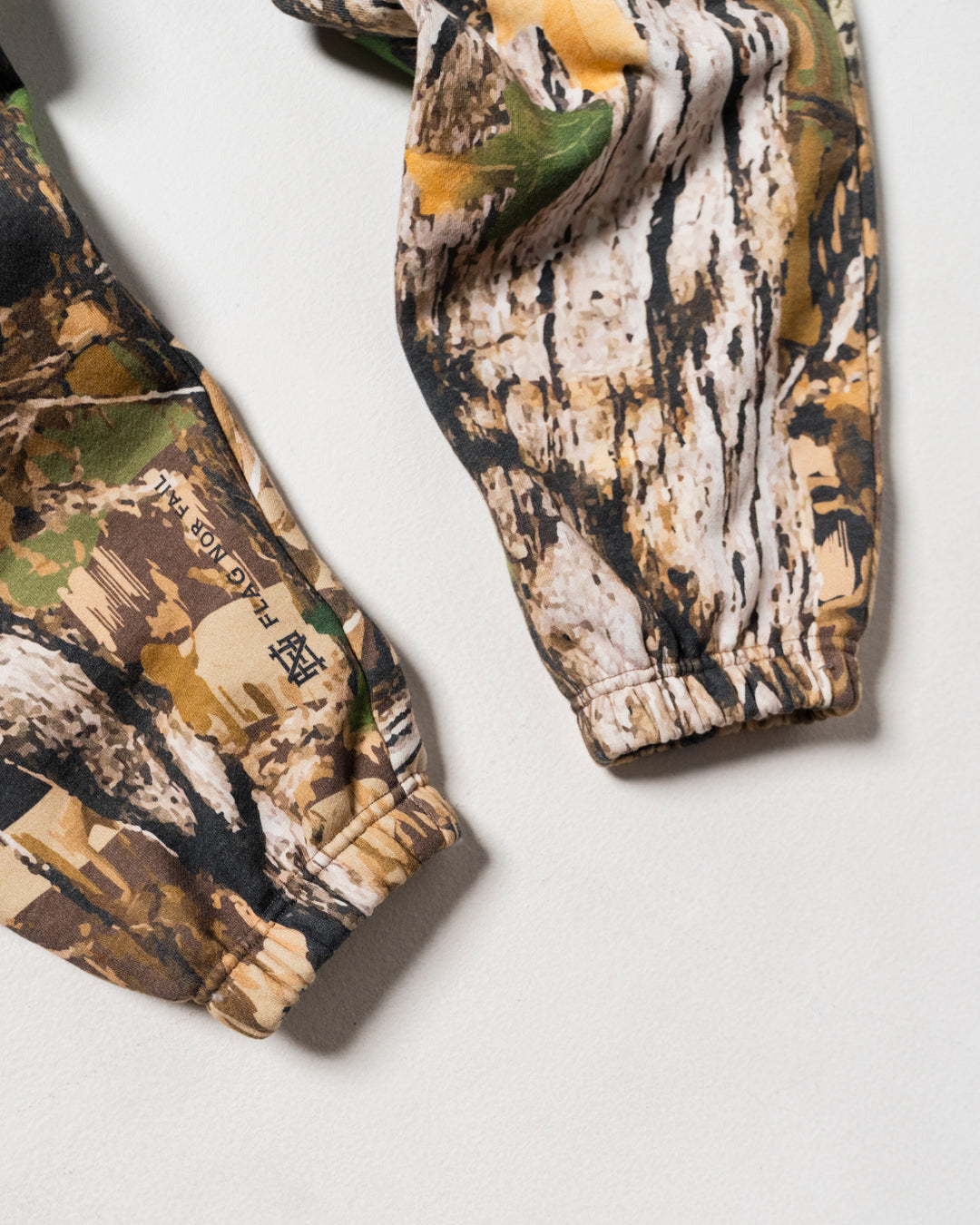 Women's Oversized Camo Sweatpants - Comfortable Loungewear for Casual Wear, Workout & Relaxation at Home