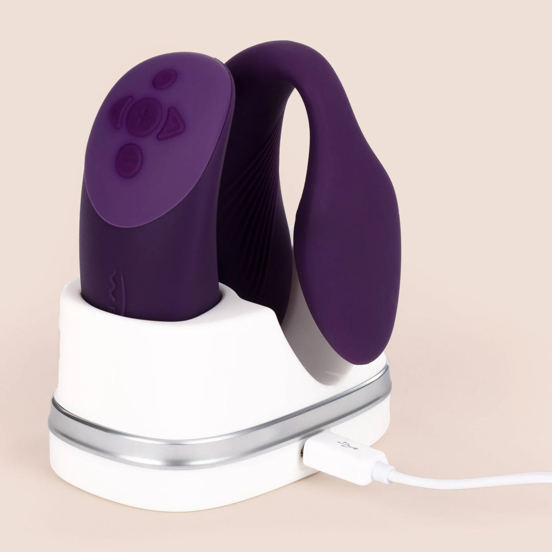 We Vibe Chorus Couples Vibrator - Hands-Free Dual Stimulation for Clitoral & G-Spot Pleasure | Perfect for Couples Play & Solo Use