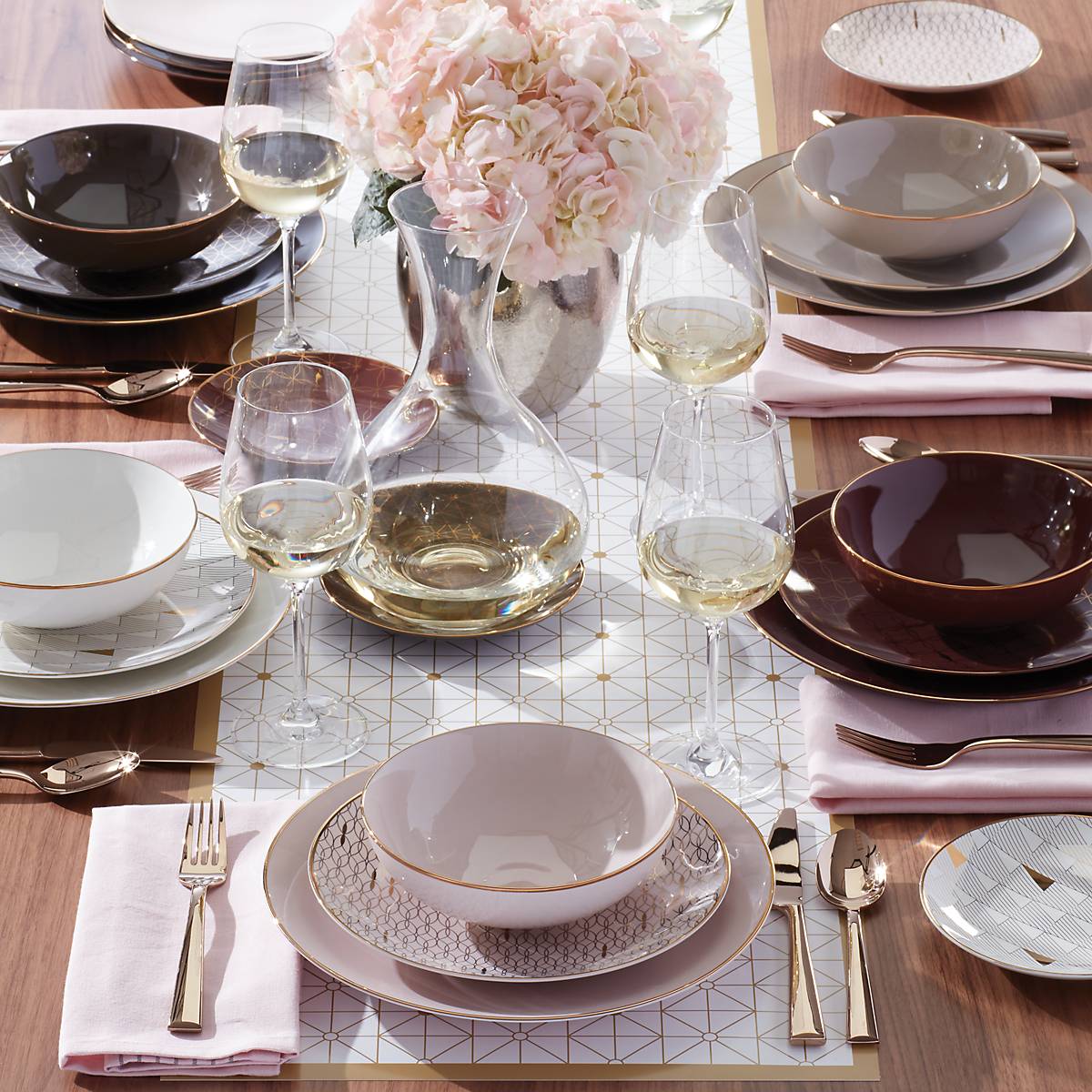Trianna White 4-Piece Dinner Plate Set - Elegant Porcelain Plates for Formal Dining, Casual Meals & Entertaining