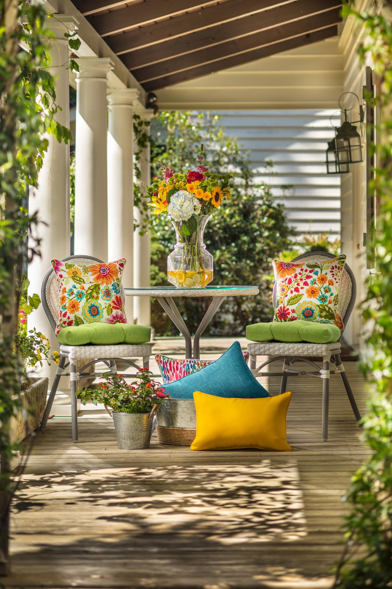 Pillow Perfect Bright Floral Indoor/Outdoor Chaise Lounge Cushion - Plush Fiber Fill, Weather & Fade Resistant, 72.5