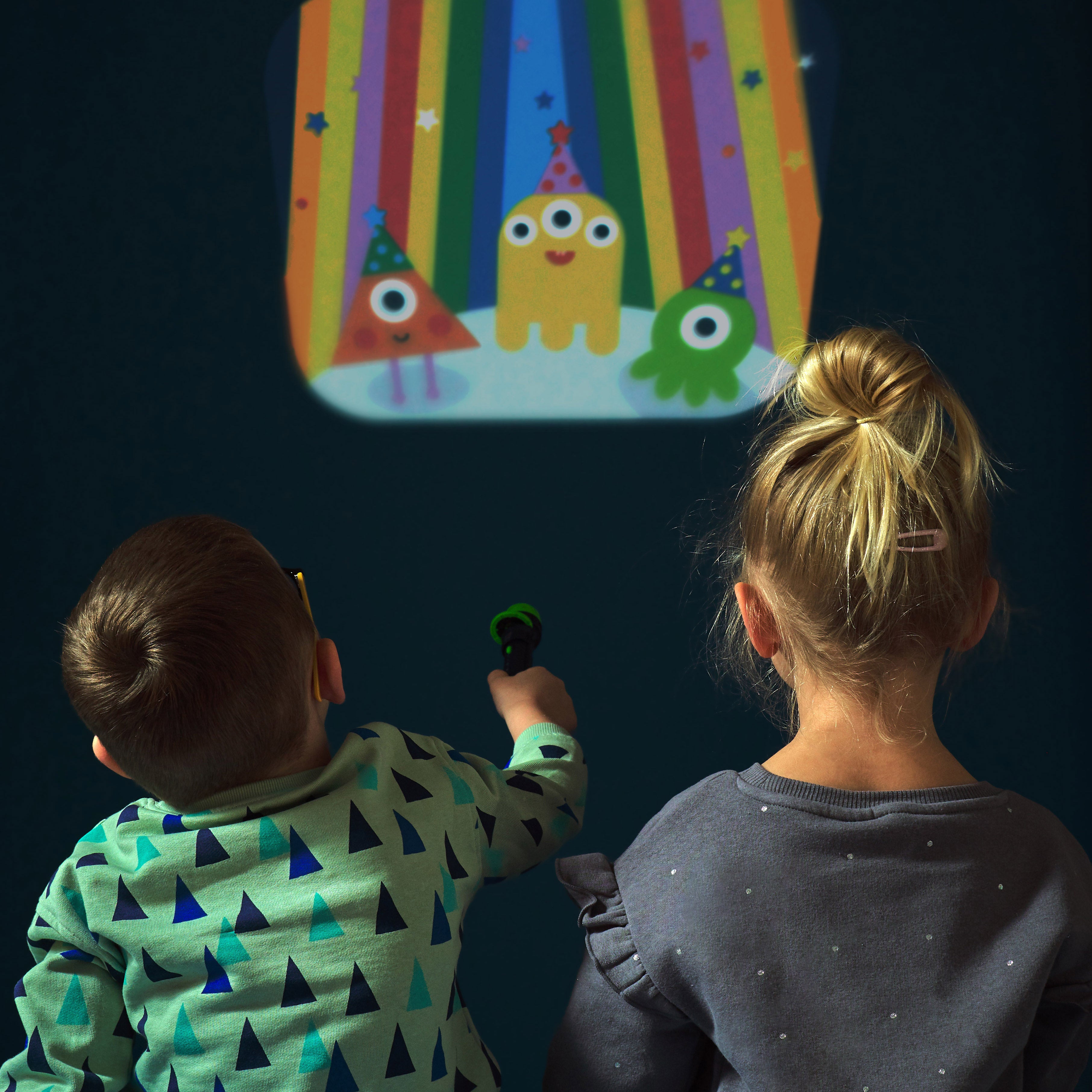 Kidoki Space Stories Flashlight Projector - Interactive Storybook Toy for Kids with 20+ Space Adventures | Perfect for Bedtime Stories, Camping & Indoor Play