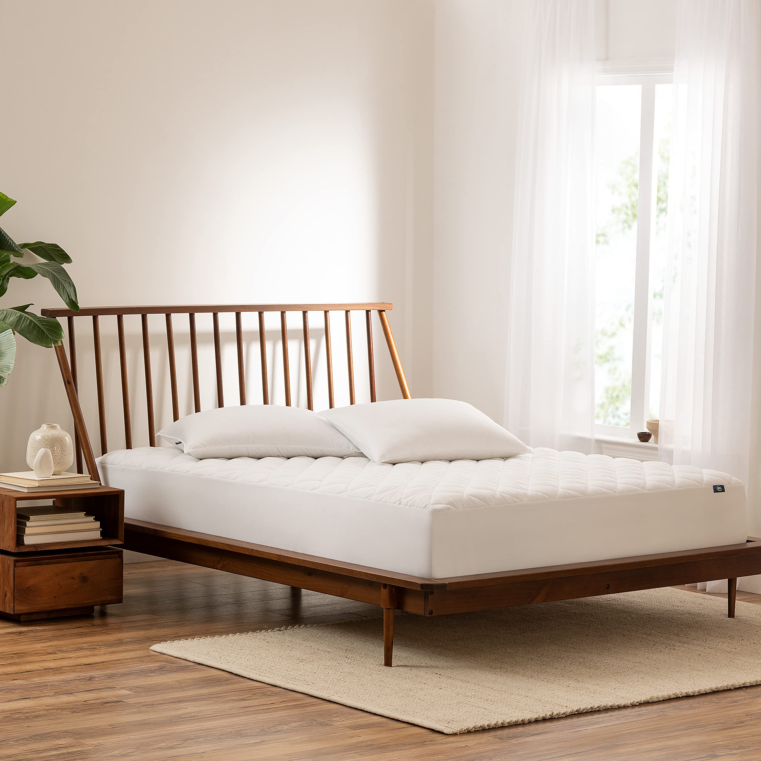 Serta Simply Clean Triple Action Waterproof Mattress Pad - Ultra Soft, Stain-Resistant & Machine Washable - California King Size White Mattress Protector for Bedroom, Guest Room & Dorm Use