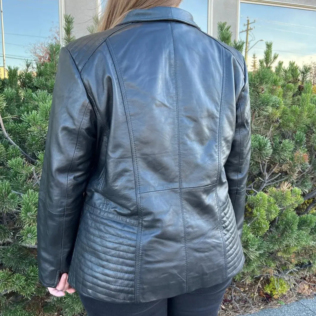 Premium Genuine Sheepskin Leather Jacket with Detachable Hood - Stylish & Warm for Fall, Winter Outdoor Adventures