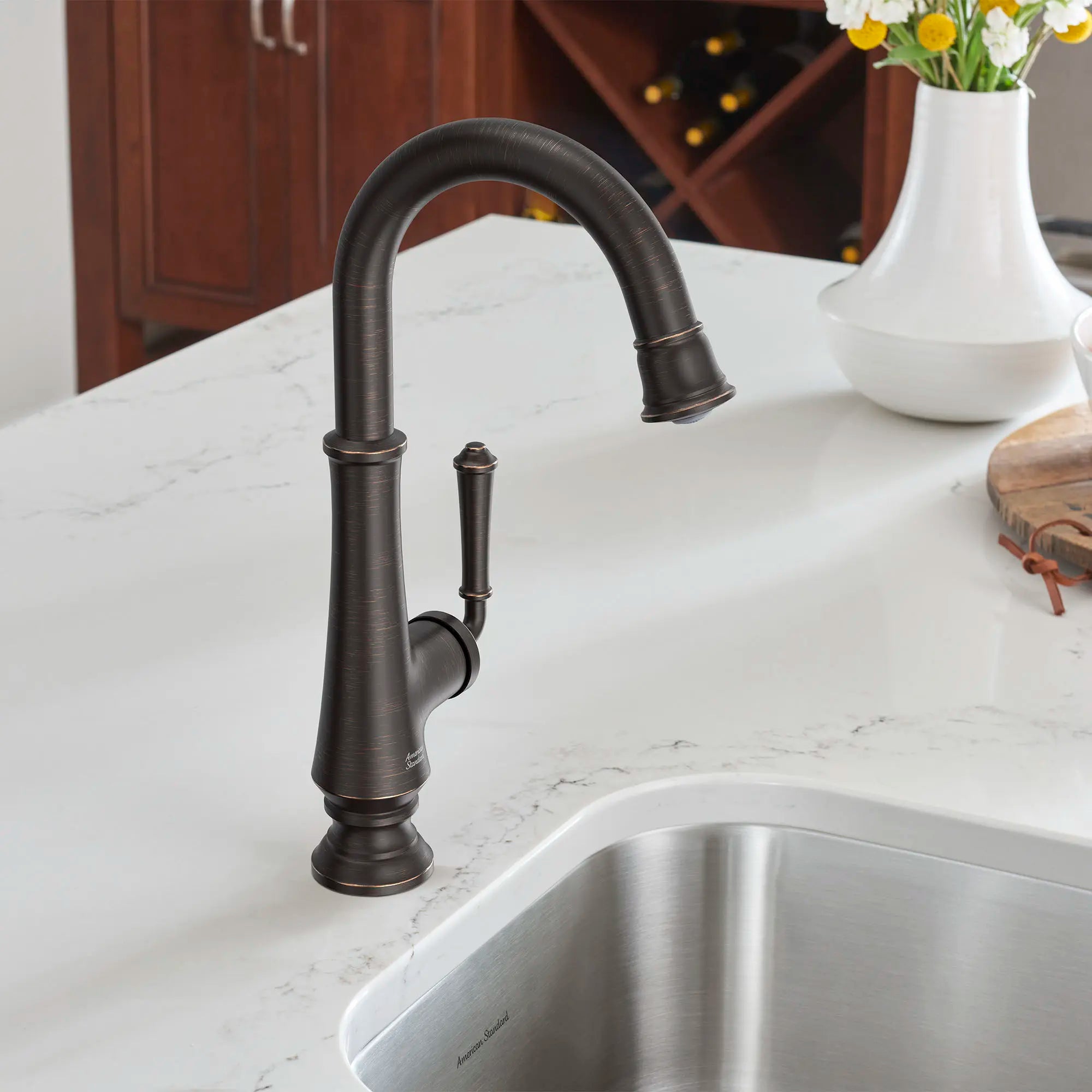 Delancey® Single Handle Pull Down Kitchen Faucet - 1.5 GPM/5.7 LPM Water Flow - Modern Stainless Steel Bar Sink Faucet for Home & Commercial Use - Perfect for Washing Dishes, Filling Pots & Cleaning Vegetables
