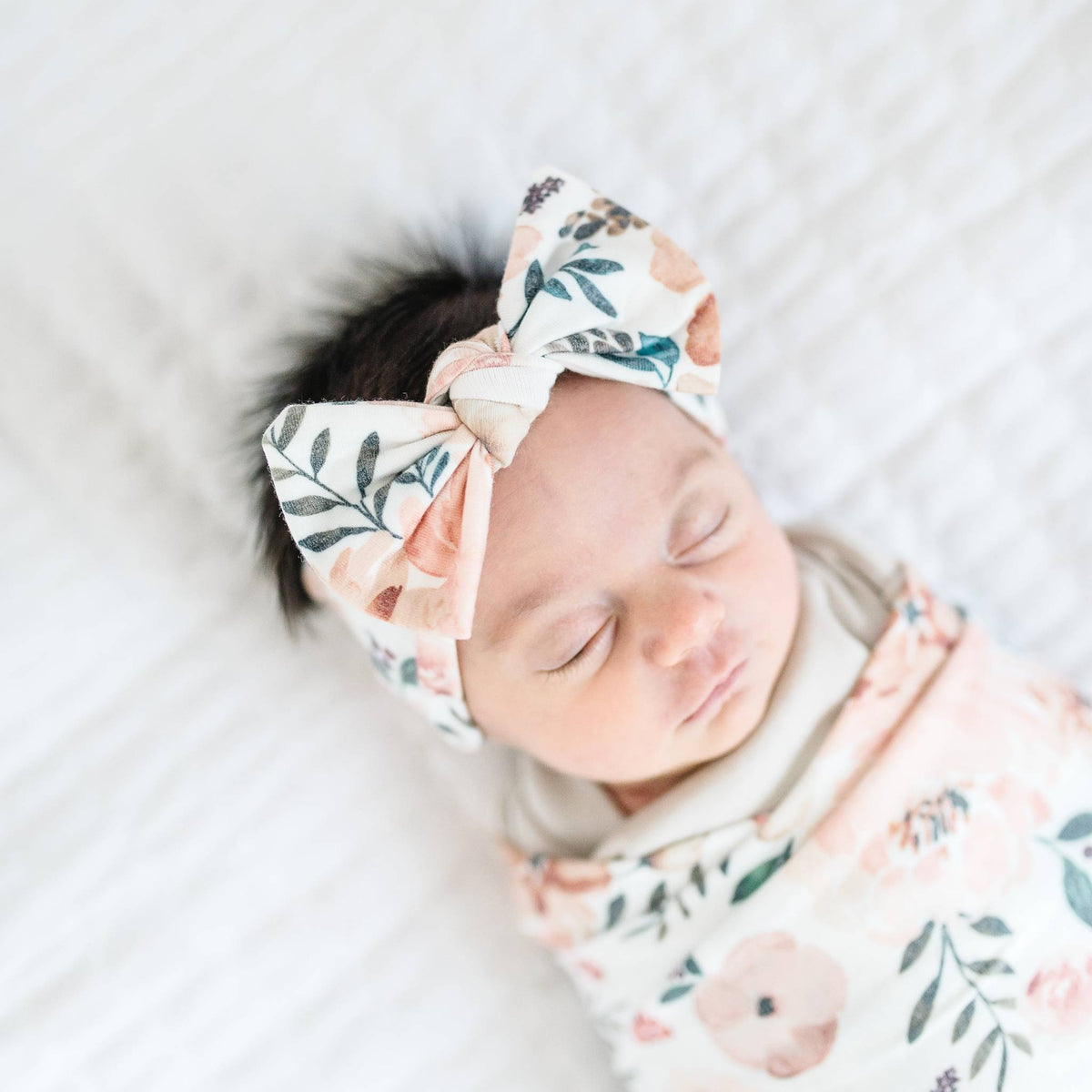 Stylish Knit Headband with Bow - Soft & Warm Winter Headband for Women & Girls - Perfect for Running, Yoga, and Outdoor Activities