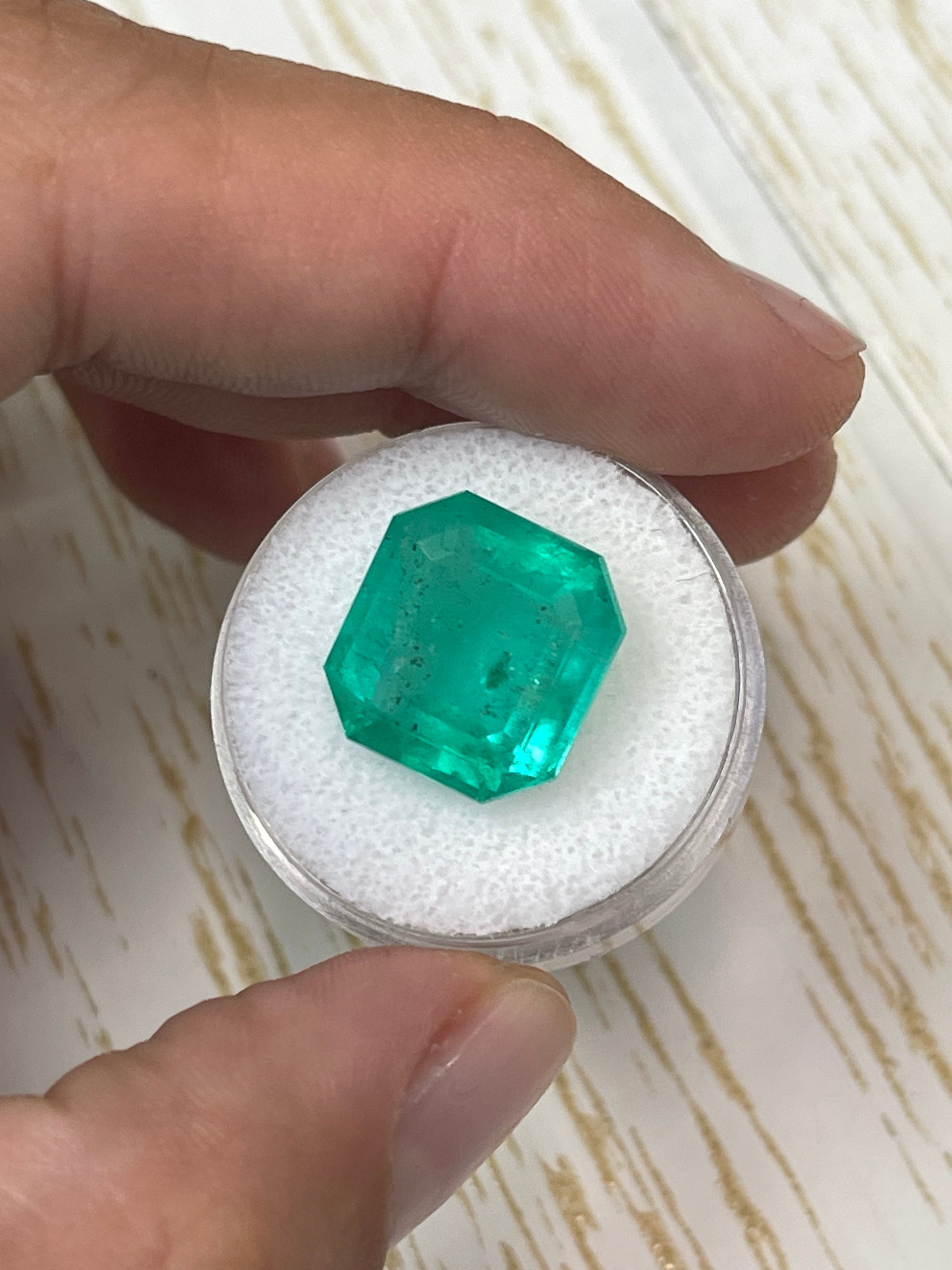 11.64 Carat Natural Colombian Emerald Asscher Cut Loose Gemstone - Earthy Green 14x14mm for Jewelry Making & Engagement Rings