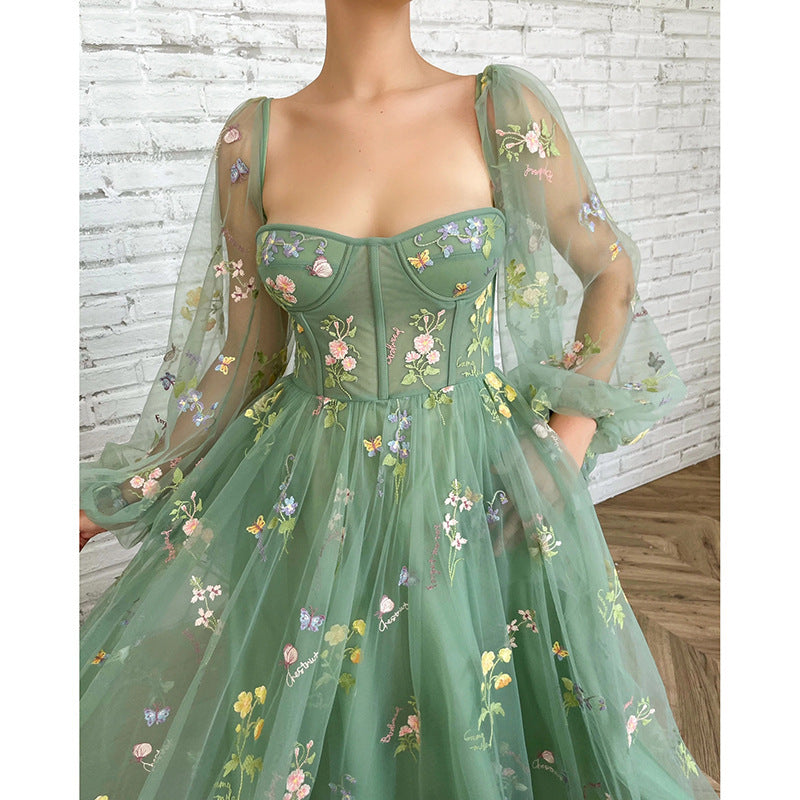 Elegant Green Long Sleeve Embroidered Floral Tulle Prom Dress for Homecoming - Perfect for Formal Dances, Evening Parties & Special Occasions