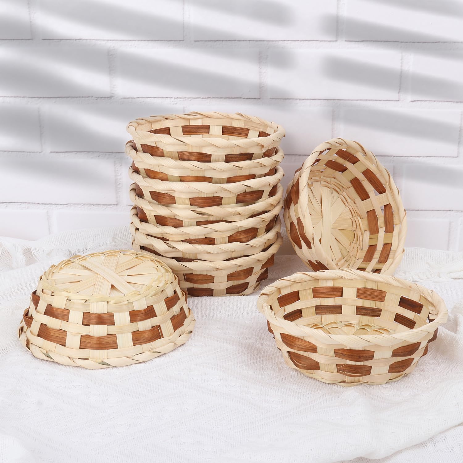 20-Pack 6.5 Inch Round Bamboo Bread Baskets - Natural Woven Fruit & Food Serving Baskets for Kitchen, Restaurant, Party, Picnic - Perfect for Bread Storage, Table Decor, Gift Packaging by GNIEMCKIN