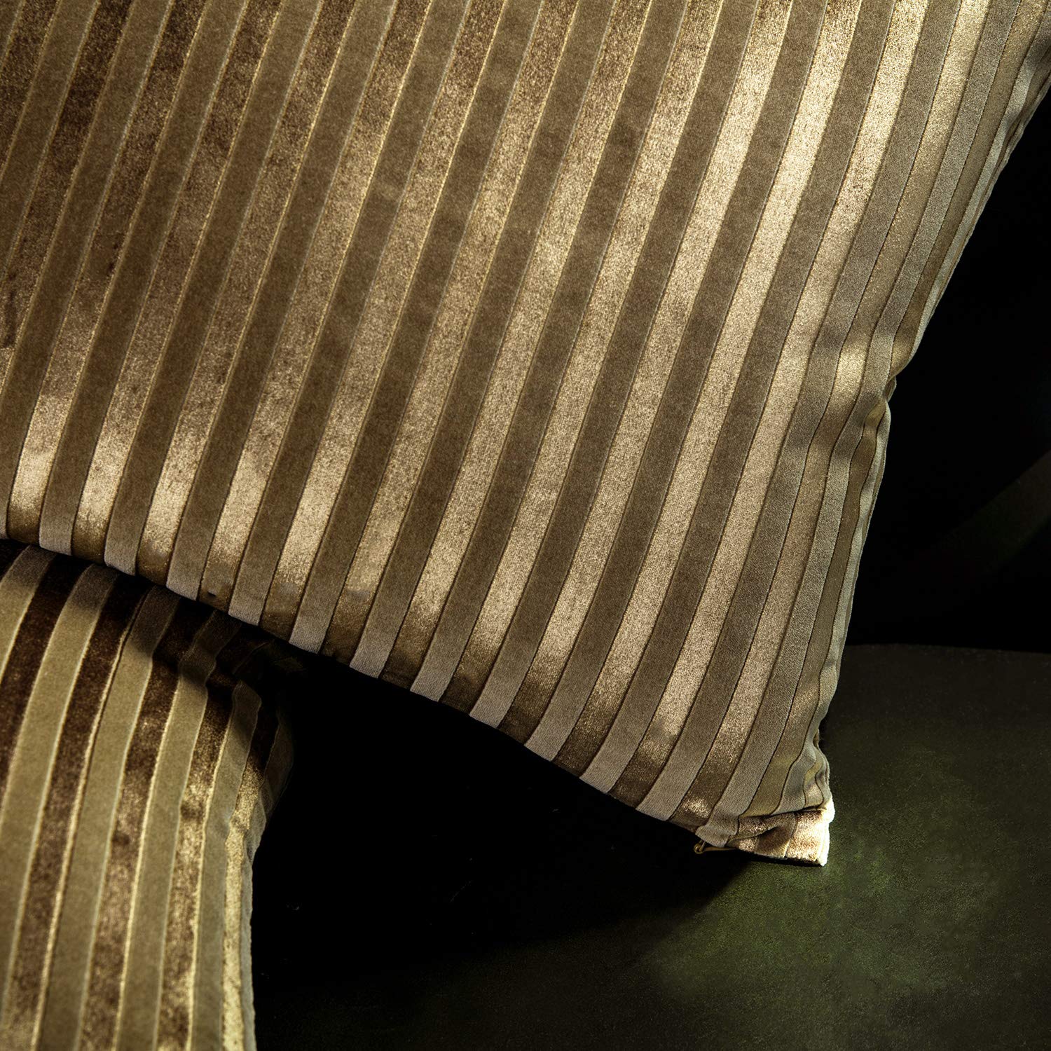Elegant Life Home 2-Pack Velvet Throw Pillow Covers - Soft Striped Decorative Cushion Cases for Sofa, Bed & Car (14x20 Inch, Golden) | Perfect for Living Room Decor, Bedroom Accents & Vehicle Comfort