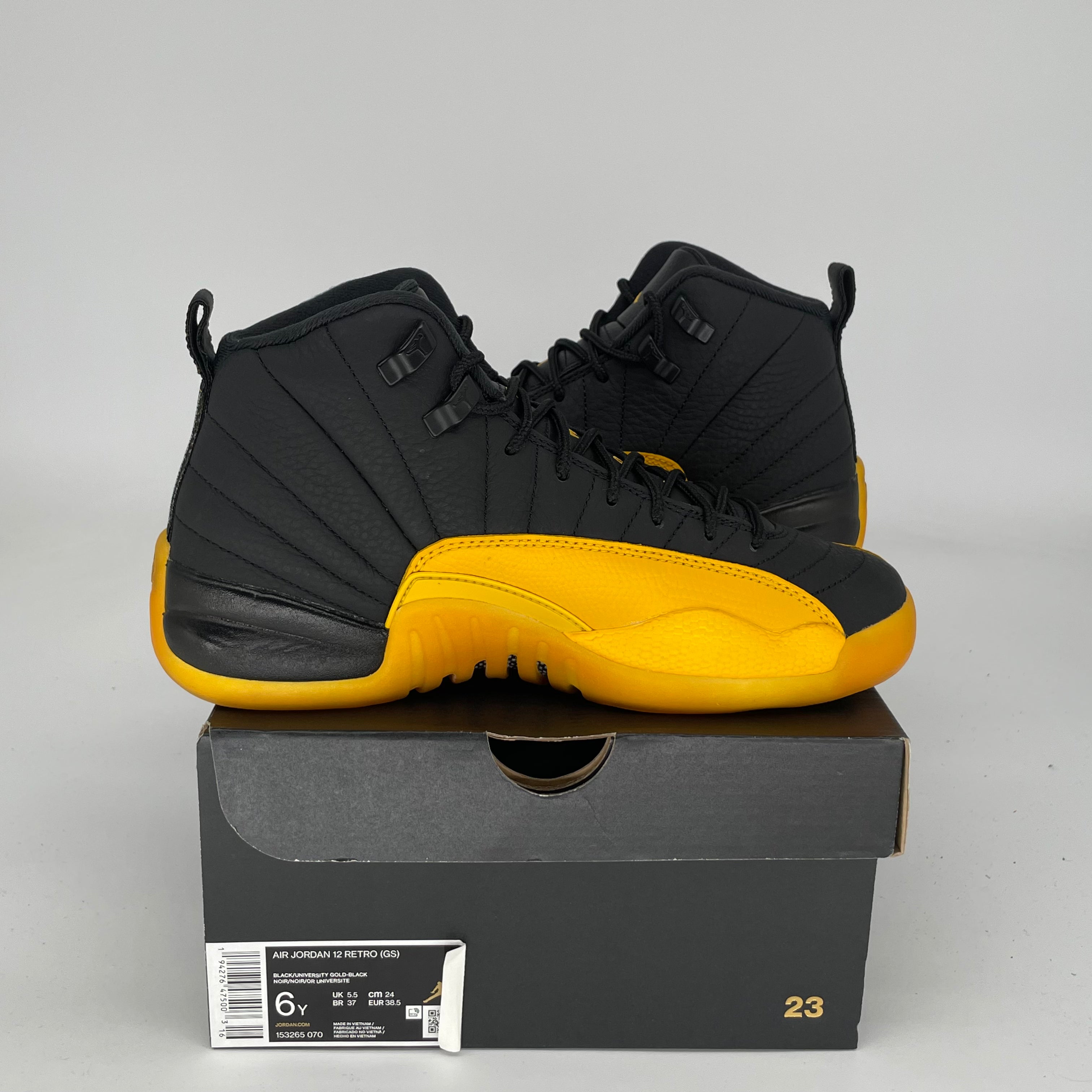AIR JORDAN 12 UNIVERSITY GOLD Basketball Shoes Size 6Y (153265-070) - Perfect for Kids' Basketball Games & Streetwear Fashion