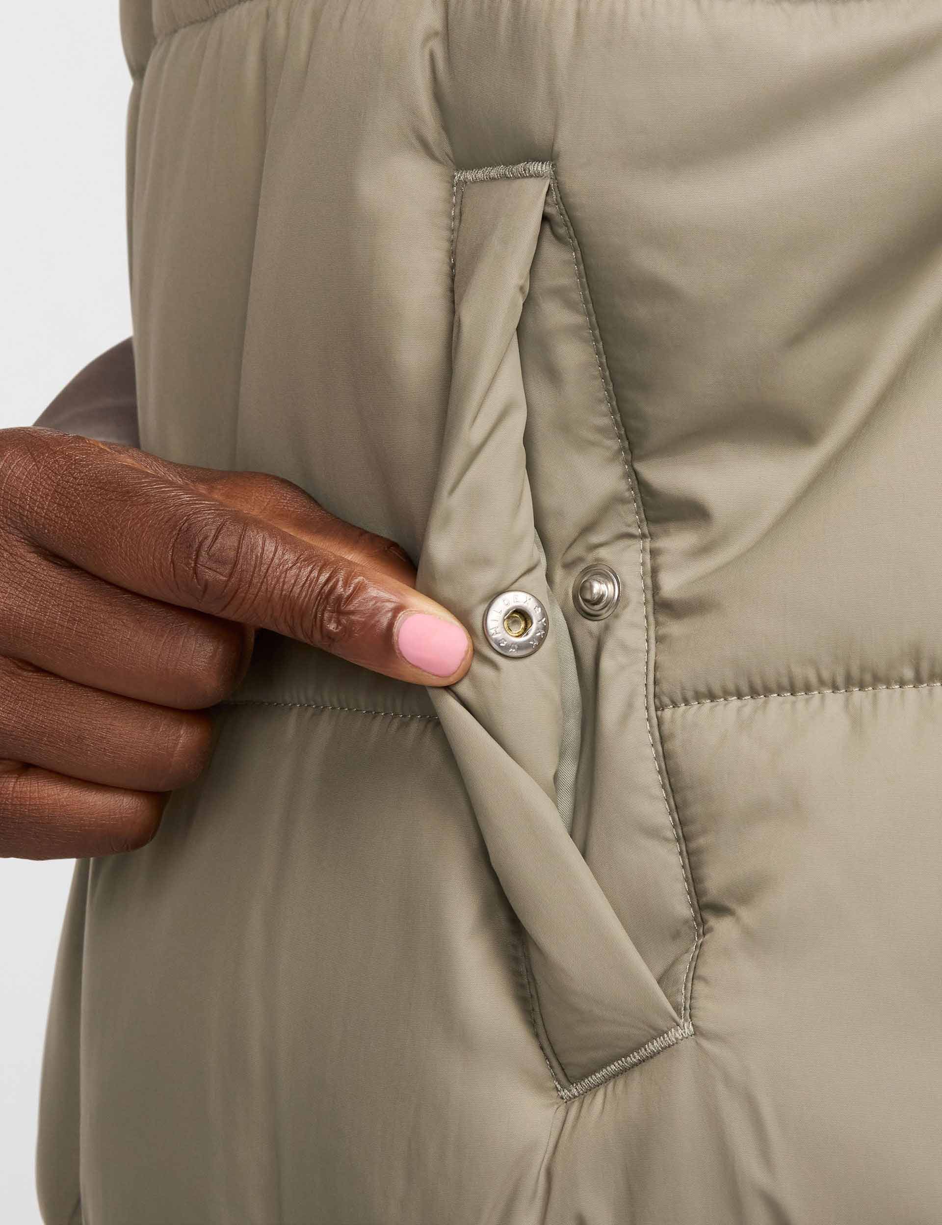 Classic Puffer Therma Fit Hooded Jacket - Light Army/White | Winter Sports & Outdoor Activities | Men's & Women's Sportswear
