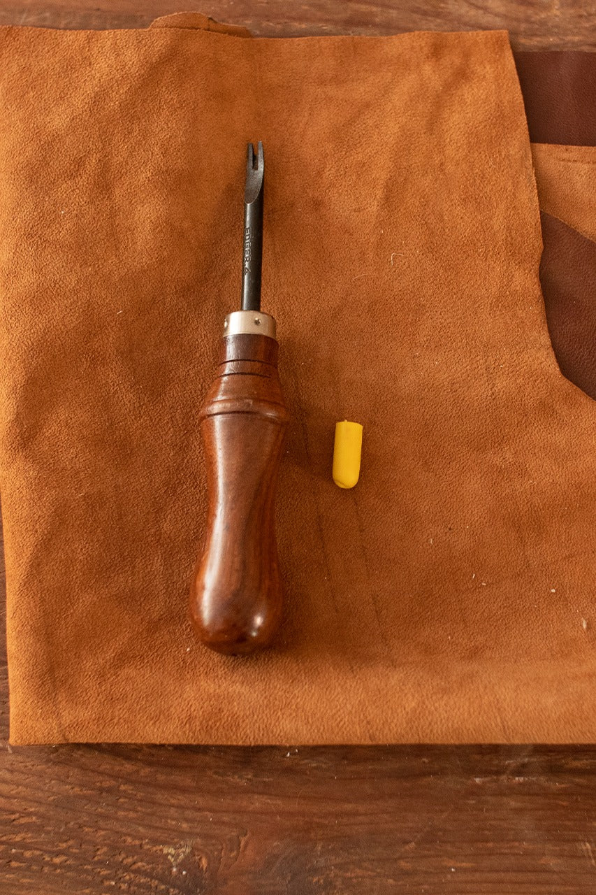 2.5mm Edge Beveler Tool - Size 4 Leather Crafting Tool for Smooth Edges | Perfect for Leatherworking, Bookbinding & DIY Projects