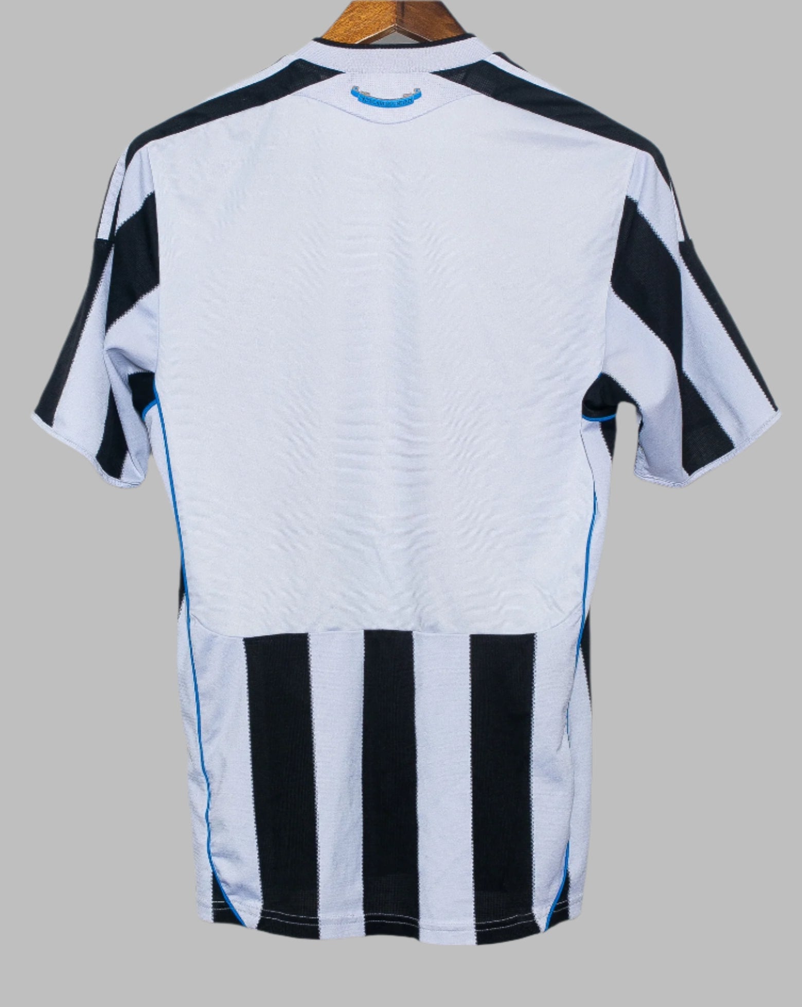 Newcastle United 2009 Home Jersey - Authentic Replica Soccer Shirt (Size S) - Perfect for Match Days, Fan Events & Collectors
