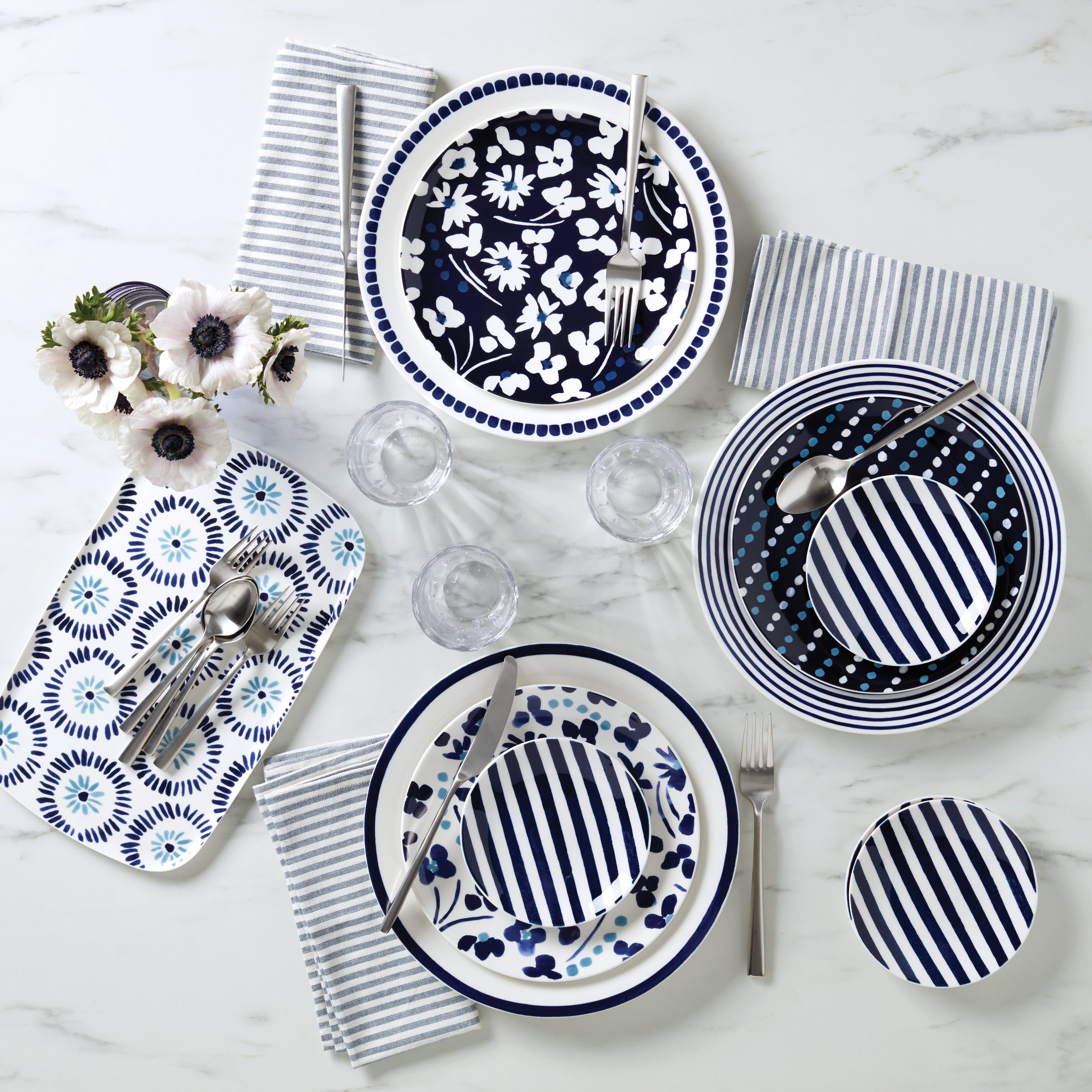 Charlotte Street West 4-Piece Dinnerware Set - Elegant Porcelain Plates, Bowls, Cups & Saucers for Formal Dining, Wedding Registry & Home Entertaining