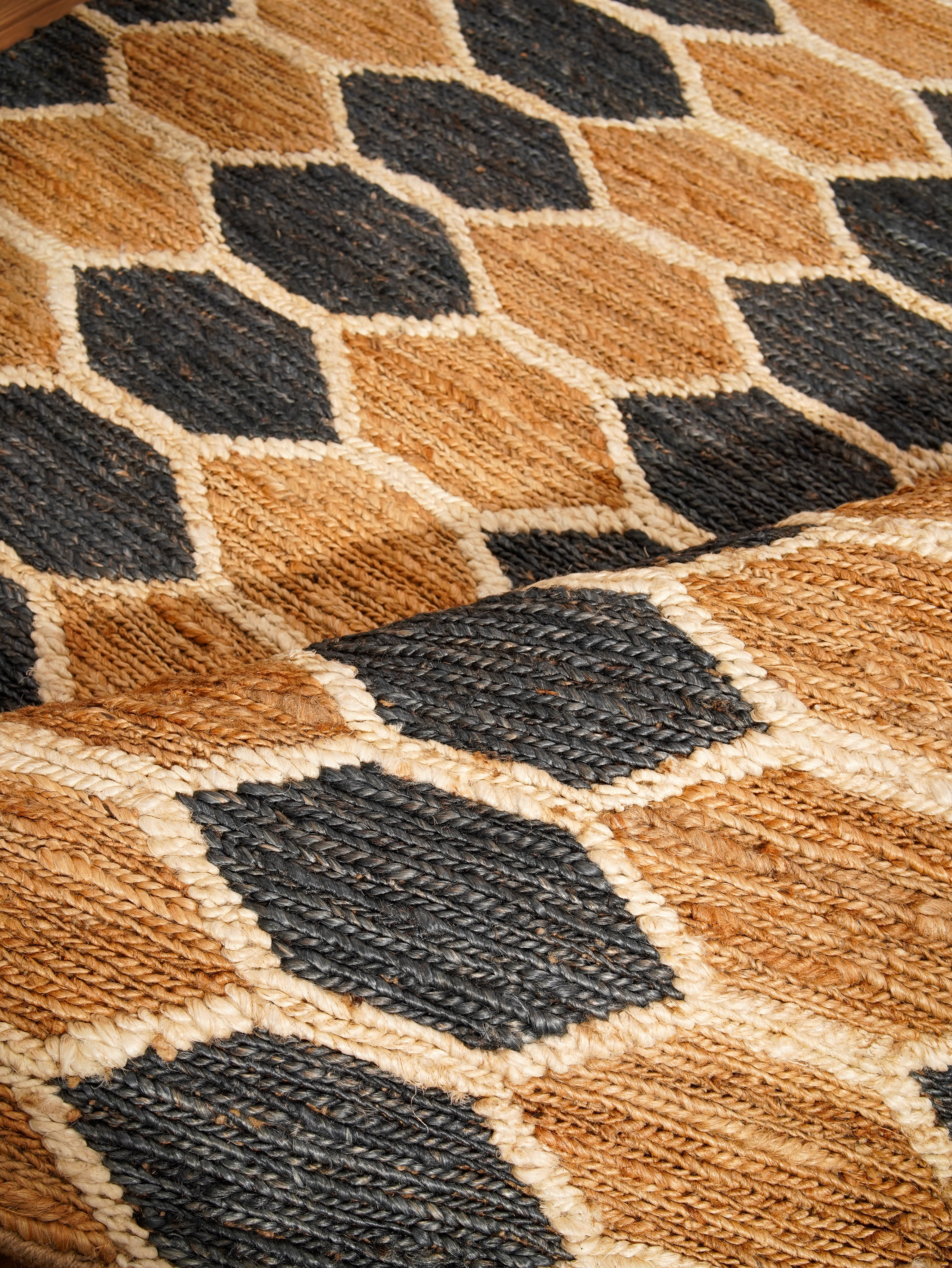 Handmade Hexagon Hand Knotted Wool Rug - Boho Chic Home Decor for Living Room, Bedroom & Nursery - Soft & Durable Non-Slip Area Rug