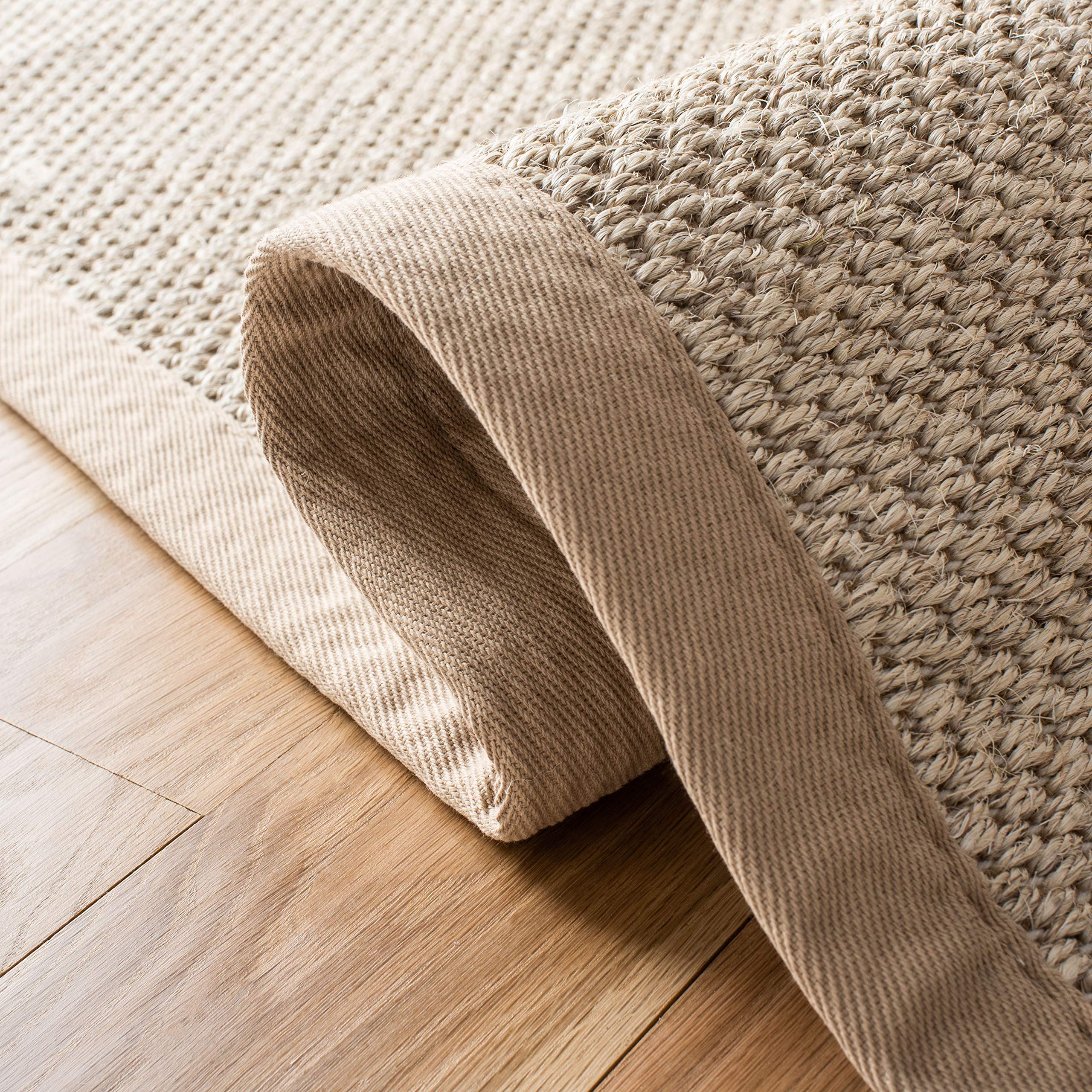 SAFAVIEH Natural Fiber Collection 6' Round Area Rug - Marble & Linen with Sisal Border, Easy Care Indoor Rug for High Traffic Areas, Perfect for Living Room, Bedroom, Dining Room & Home Office (NF143B)
