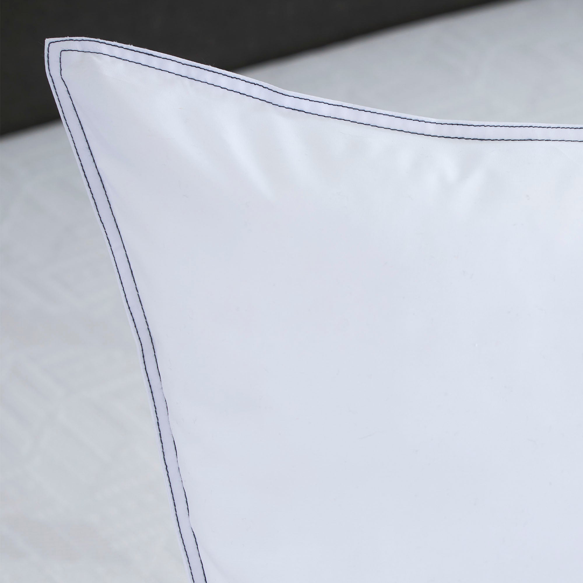 Comfort Tech Down Alternative Plush Bed Pillow - Ultra Soft Hypoallergenic Pillow for Side, Back & Stomach Sleepers - Perfect for Home, Hotel & Travel Use