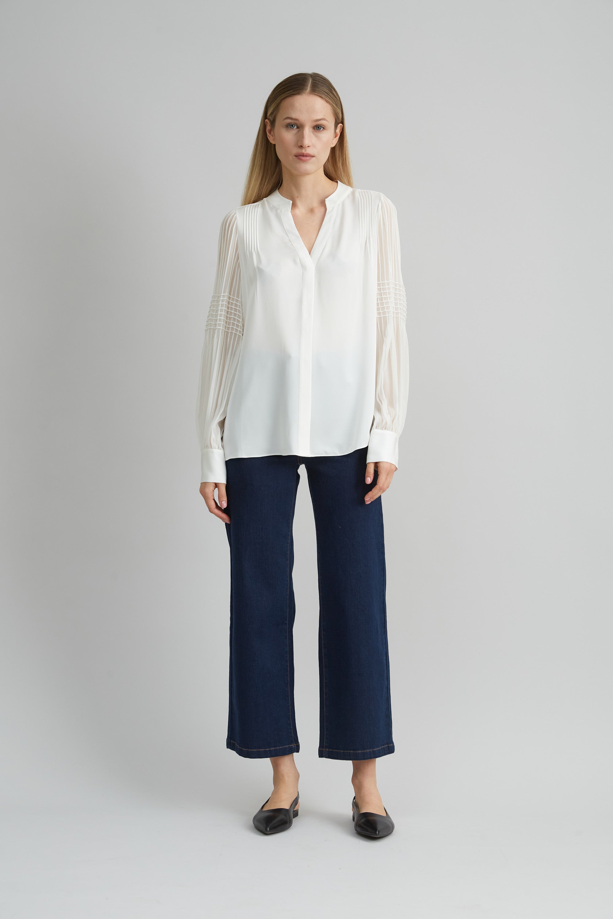 Elegant Chiffon Button Down Shirt for Women - Flowy Blouse with Long Sleeves & Front Buttons - Perfect for Office Wear, Date Night & Casual Outfits