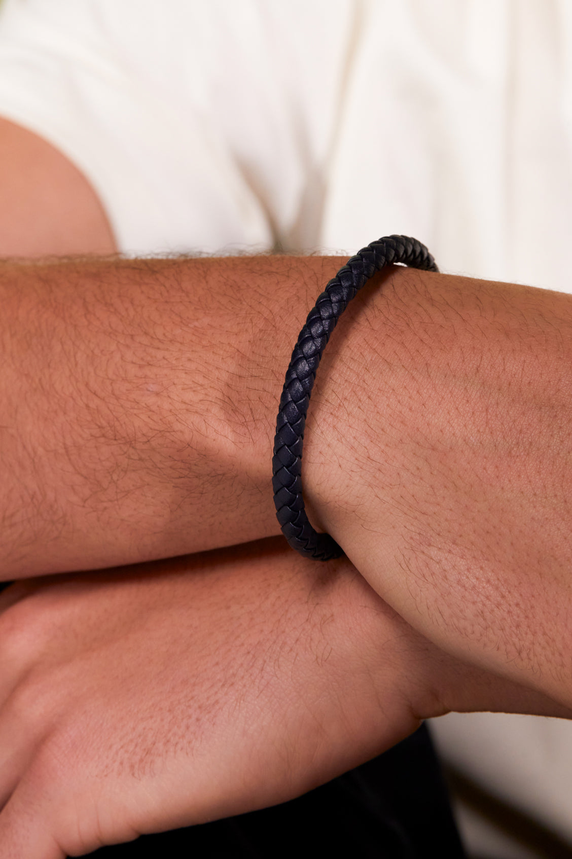 Men's Genuine Leather Single Braided Wrap Bracelet - Stylish & Durable for Casual & Formal Wear