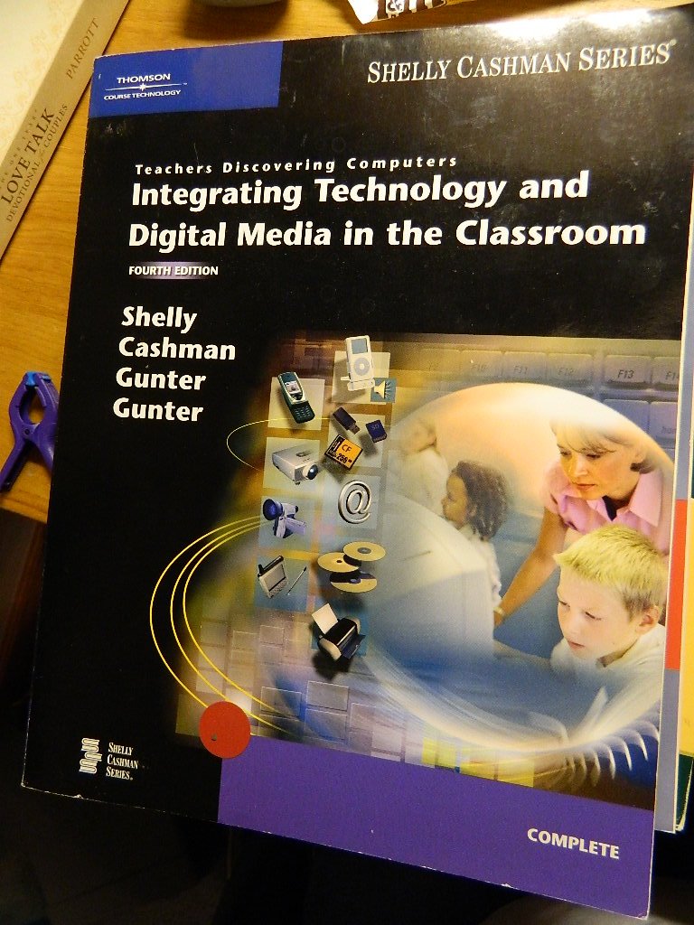 Teachers Discovering Computers: Integrating Technology and Digital Media in Classroom 4th Edition - SAM Office 2007 | Enhance Digital Learning for Educators & Students