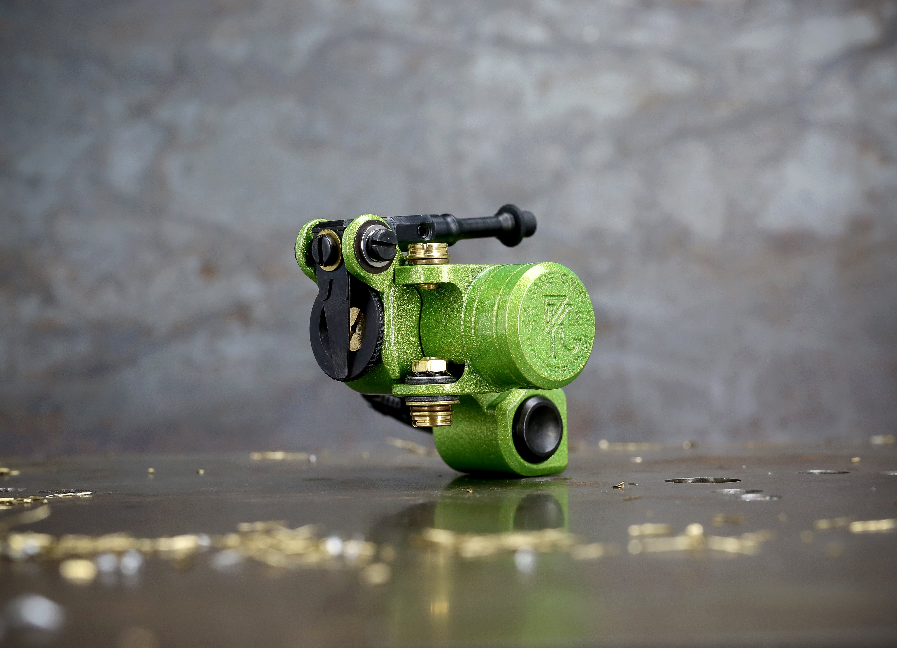 Dan Kubin Sidewinder 46er Sour Apple E-Liquid - Premium Vape Juice for Sub-Ohm Tanks - Refreshing Green Apple Flavor - Perfect for All-Day Vaping & Cloud Chasing