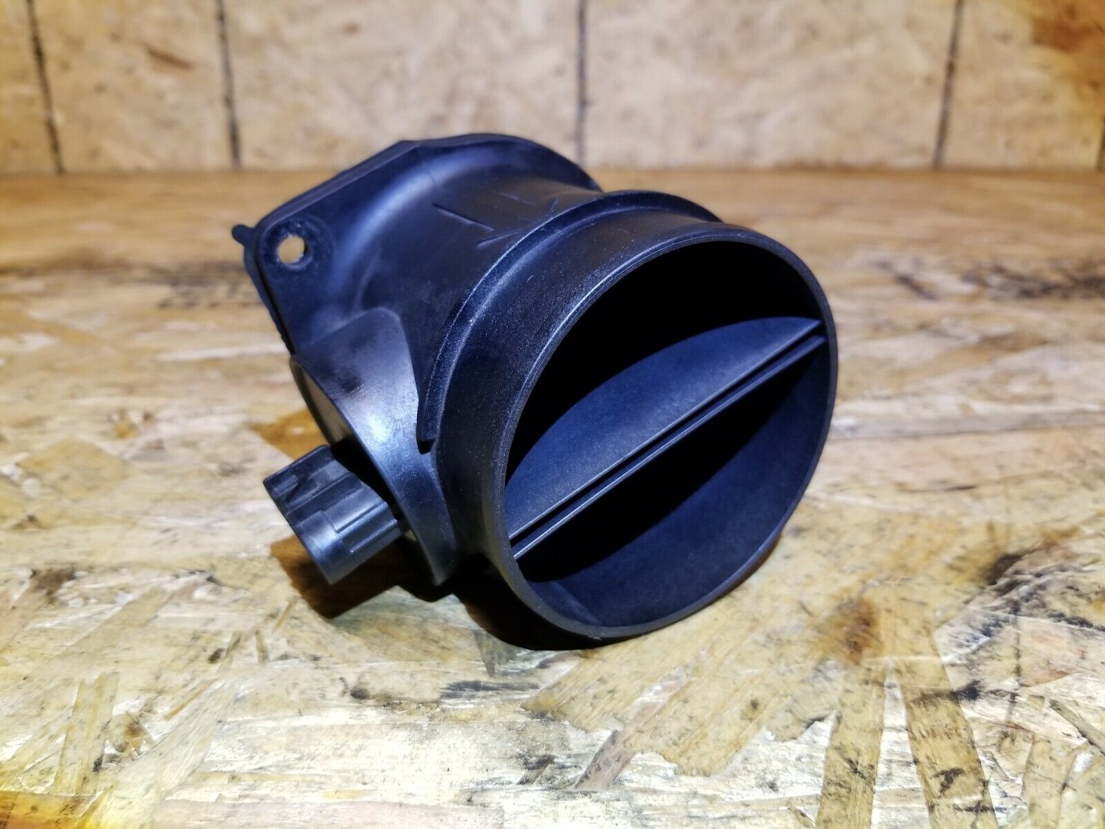06-11 Cadillac DTS MAF Sensor 15911983 OEM Replacement - Compatible with Air Flow Meter for Improved Engine Performance