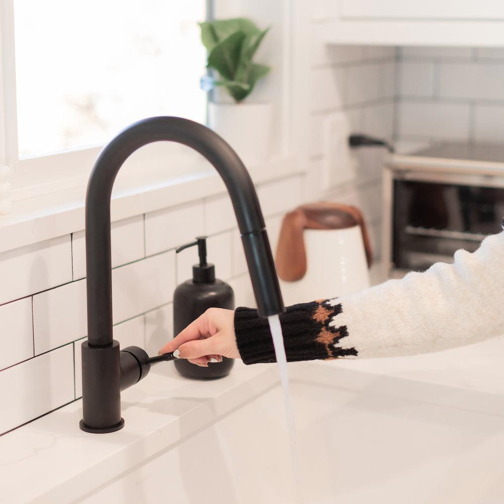 ZLINE Gemini Pull Down Single Handle Matte Black Kitchen Faucet - Modern High Arc Design for Sink, Dishwashing & Food Prep (GEM KF MB)