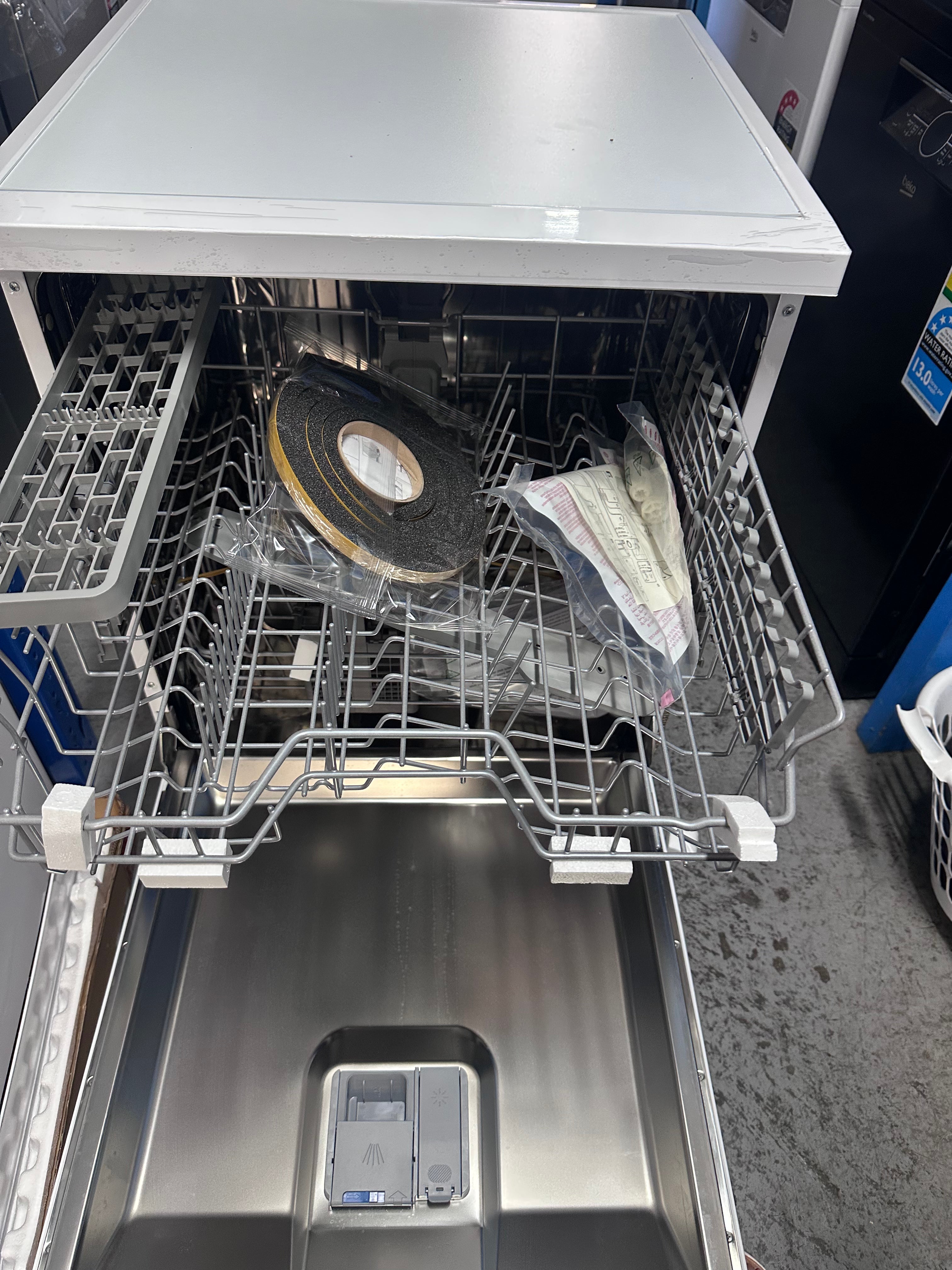 Altus 60cm Freestanding White Dishwasher ADF140W - European Made, Factory Second | Perfect for Small Kitchens & Apartments