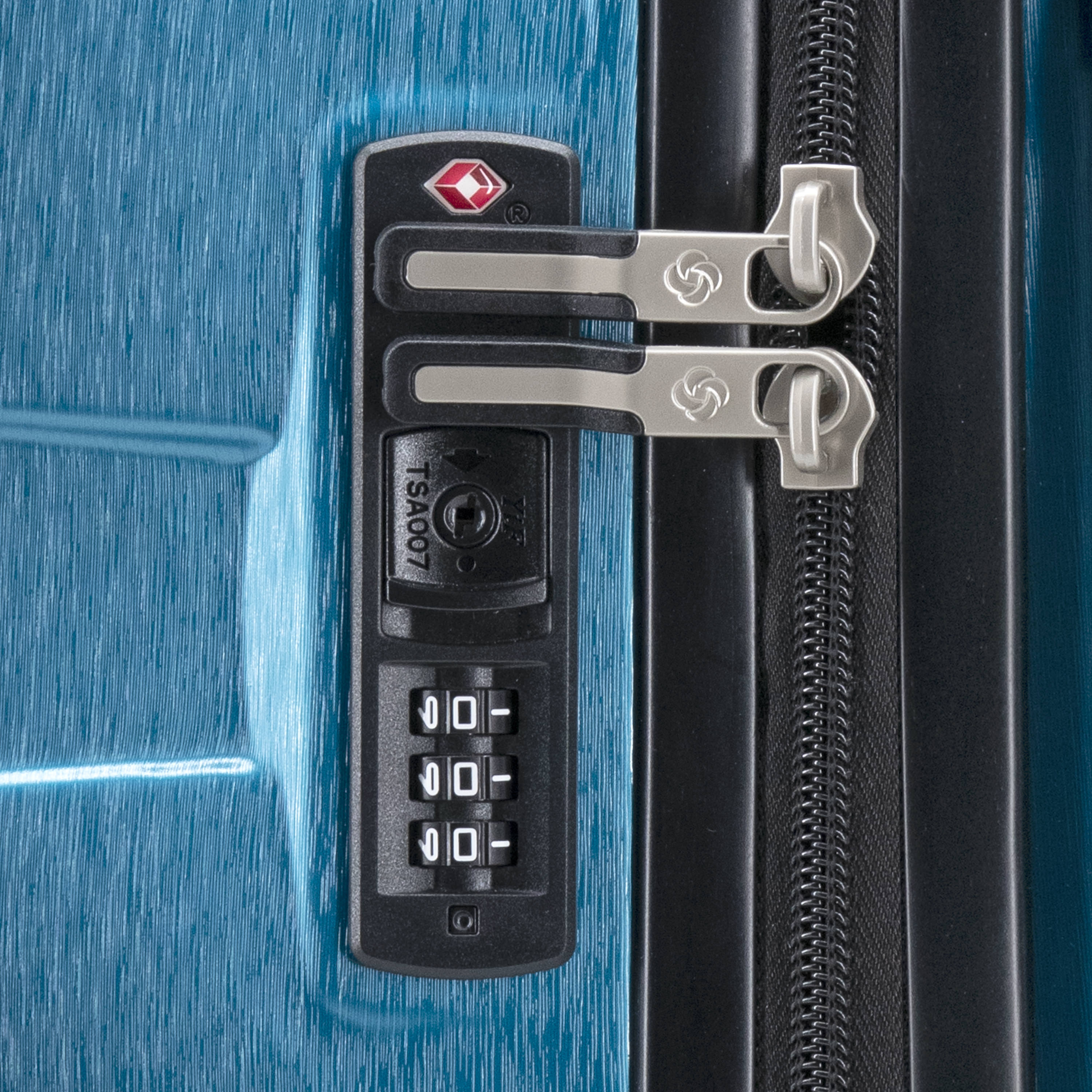 Samsonite Ziplite 6 Spinner Carry On Luggage - Lightweight Expandable Suitcase with 360° Wheels for Business Travel & Weekend Getaways | Perfect for Airplane Cabin & Train Trips
