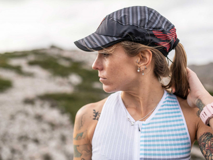 Compressport Unisex Pro Racing Cap - Lightweight Breathable Running Hat for Men & Women - Perfect for Marathon, Cycling, and Outdoor Sports (Black)