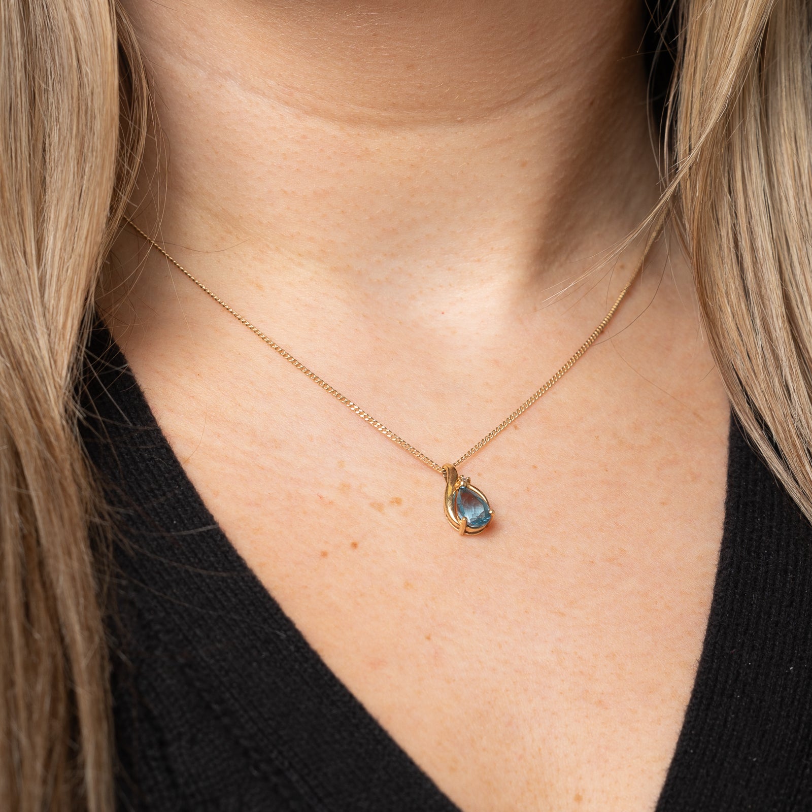 Exquisite 1.70ct Topaz & 0.007ct Diamond Pendant Necklace - Elegant Blue Gemstone Jewelry for Women - Perfect for Weddings, Anniversaries & Special Occasions