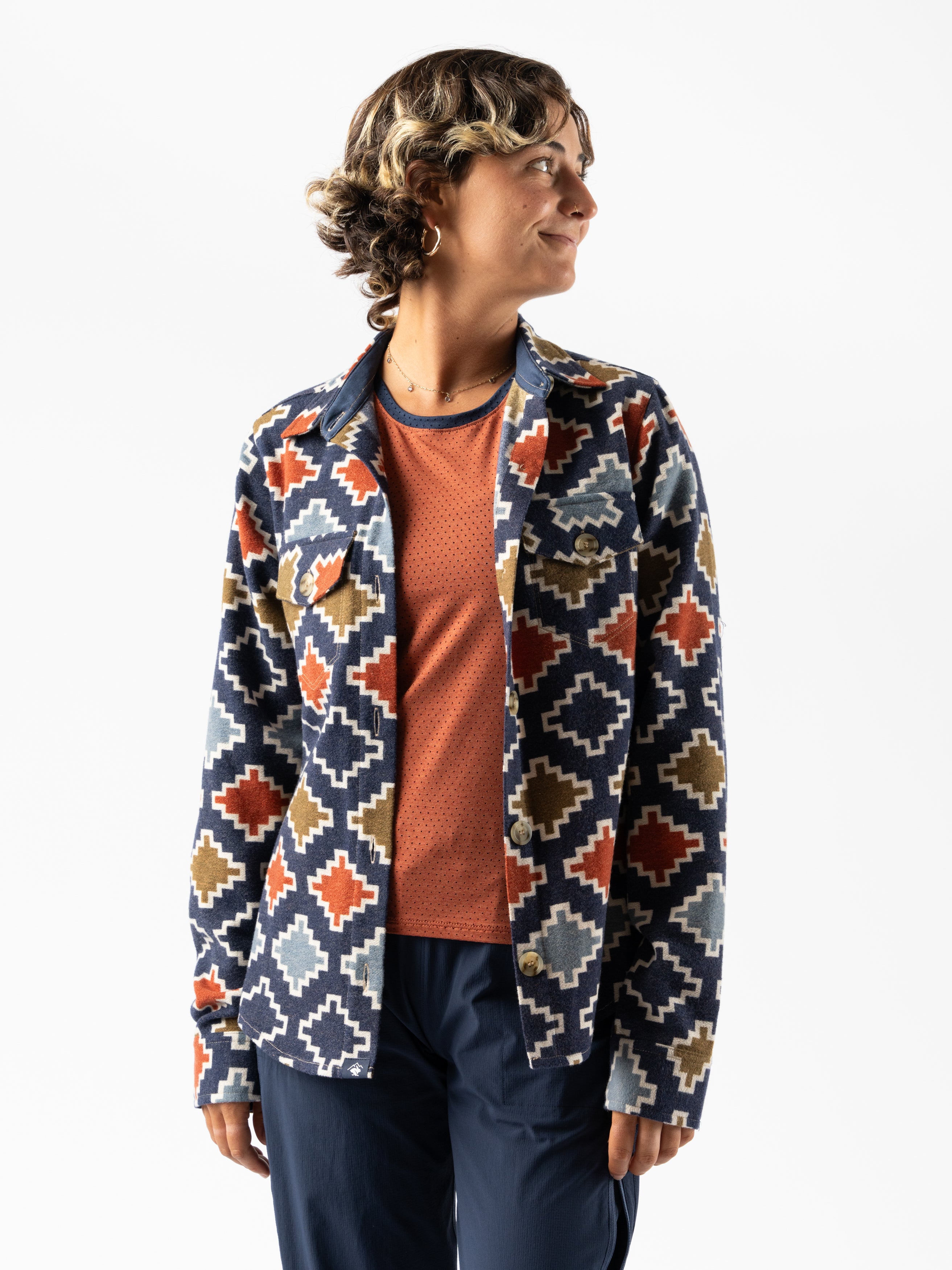 High Country Long Sleeve Merino Wool Base Layer - Warm & Breathable for Hiking, Skiing & Outdoor Adventures