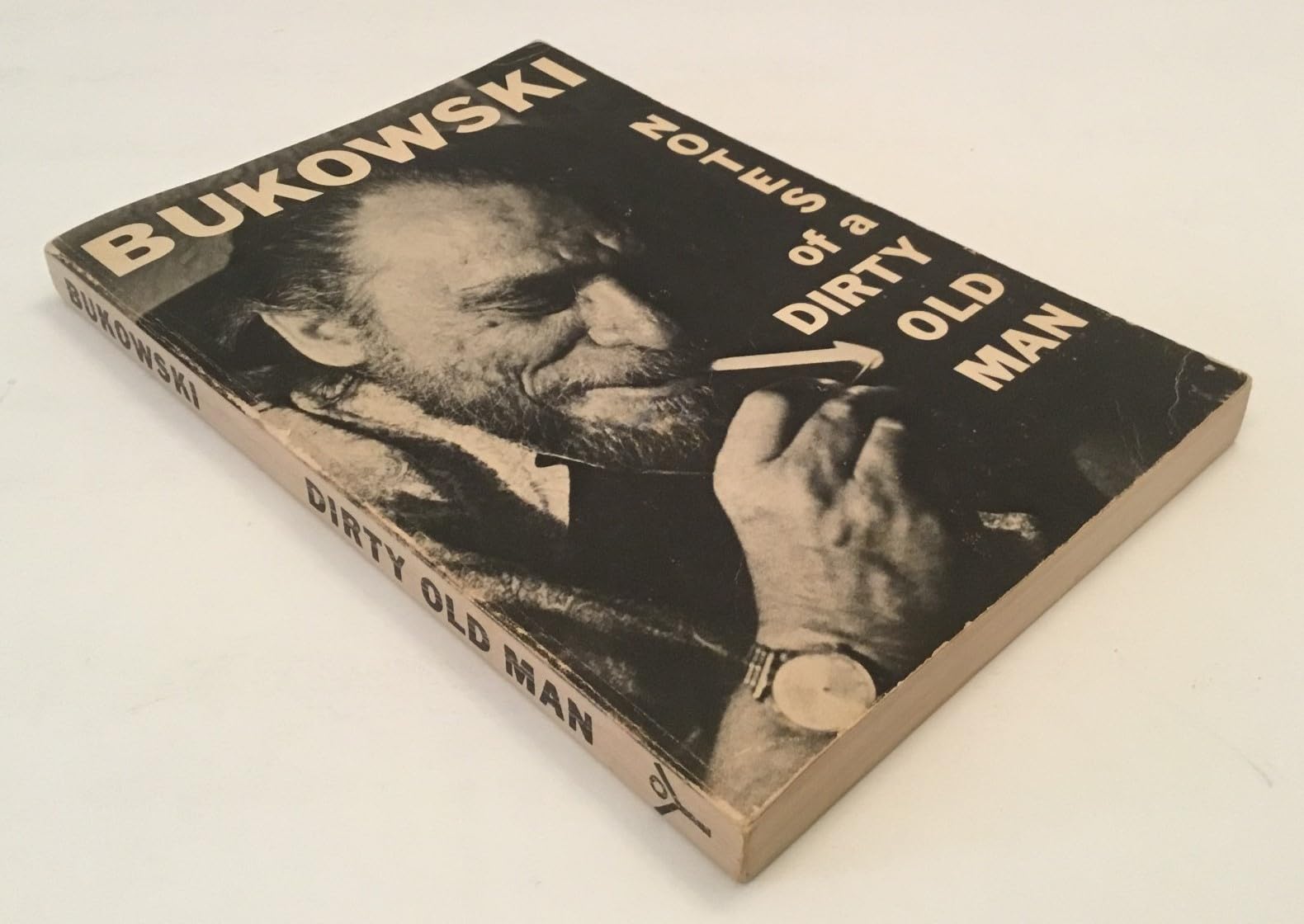 Notes of a Dirty Old Man - Charles Bukowski Classic Novel | Dark Humor & Raw Life Stories | Perfect for Book Clubs & Literary Enthusiasts