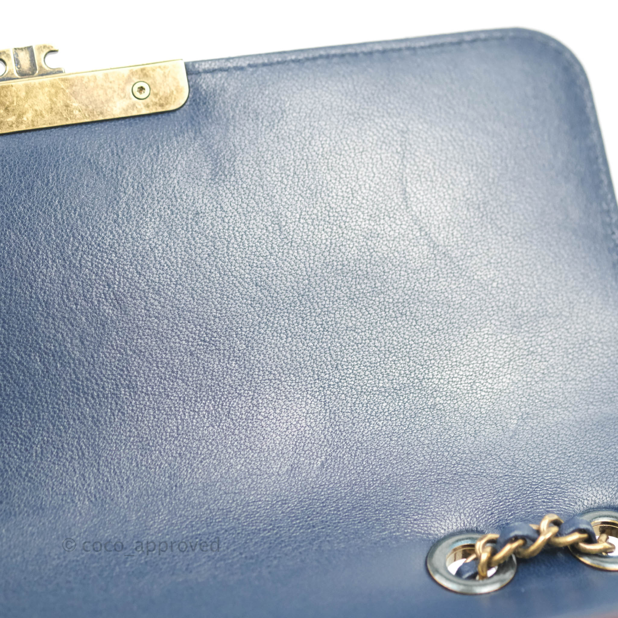 Chanel Vintage Navy Blue Sheepskin Leather Flap Bag with Aged Gold Hardware - Perfect for Evening Events & Luxury Fashion Accessories