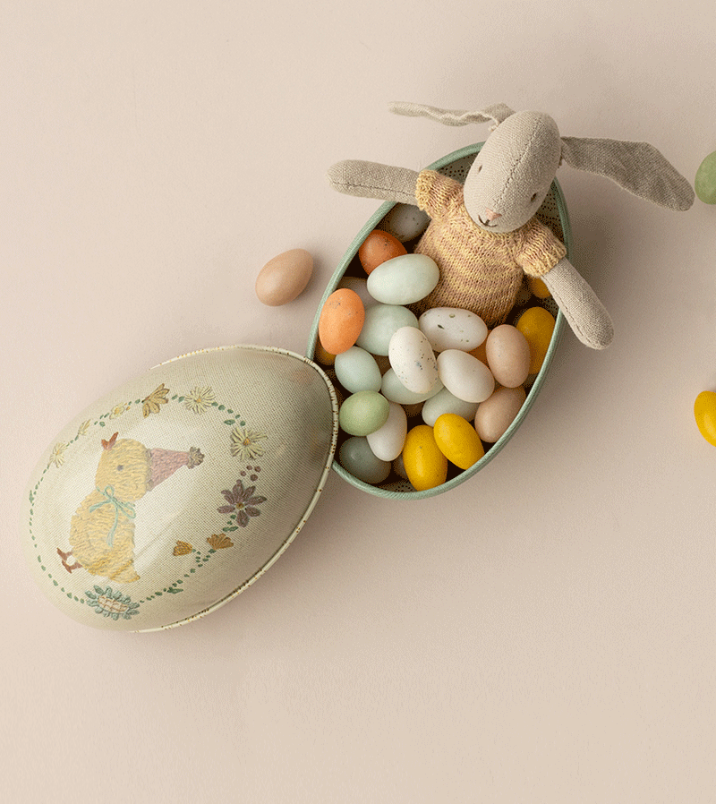 Maileg Small Tin Chicken Easter Egg - Adorable Collectible Easter Decor for Kids & Home - Perfect for Easter Baskets, Party Favors & Spring Decorations