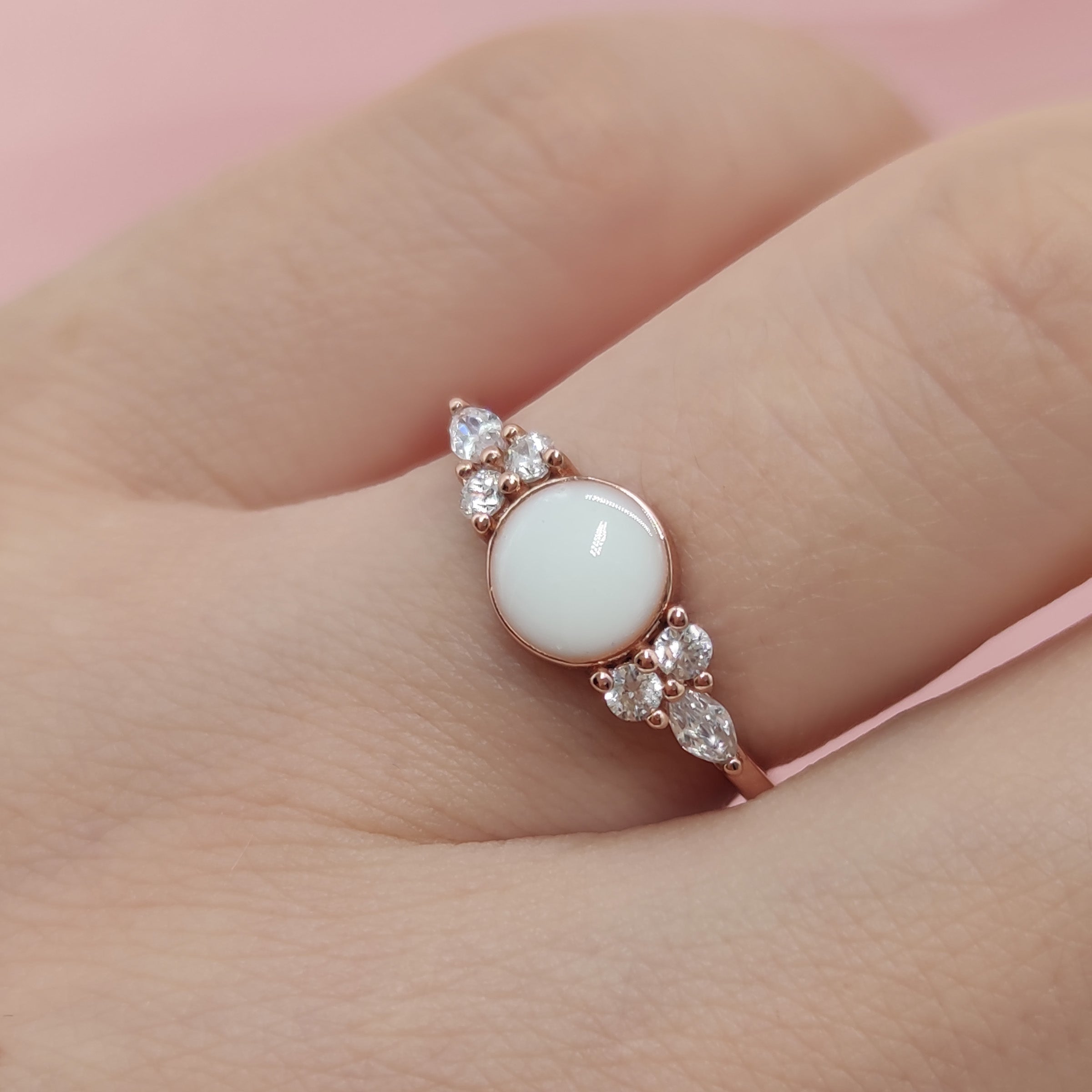 Lacta Gems: Elegant Breastmilk Keepsake Ring for Moms - Perfect for Nursing Mothers & Breastfeeding Jewelry Gifts - Cherish Precious Memories with Your Baby