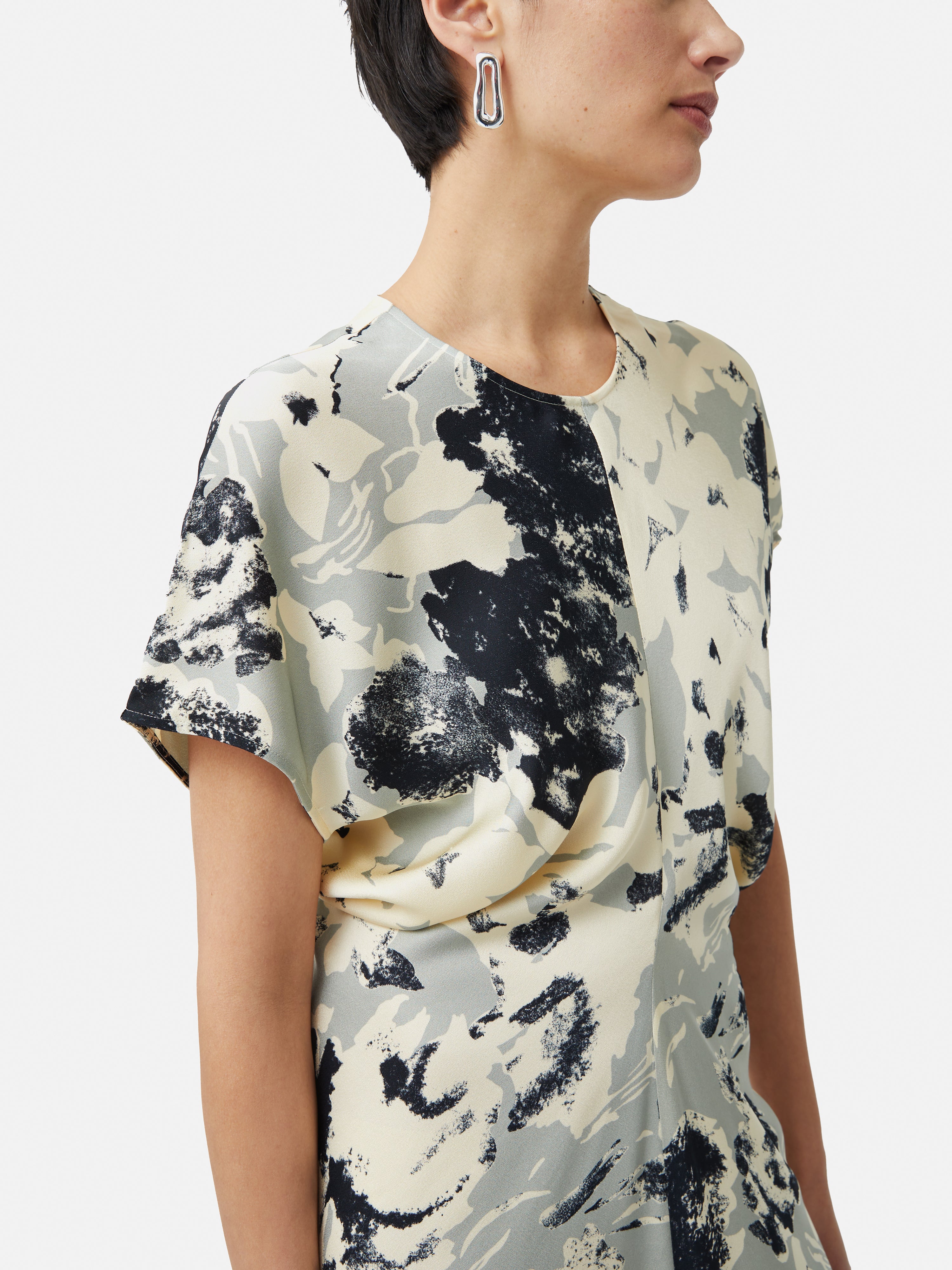 Floral Echo Dress for Women - Elegant Grey Floral Print Maxi Dress | Perfect for Summer, Beach, Parties & Casual Wear