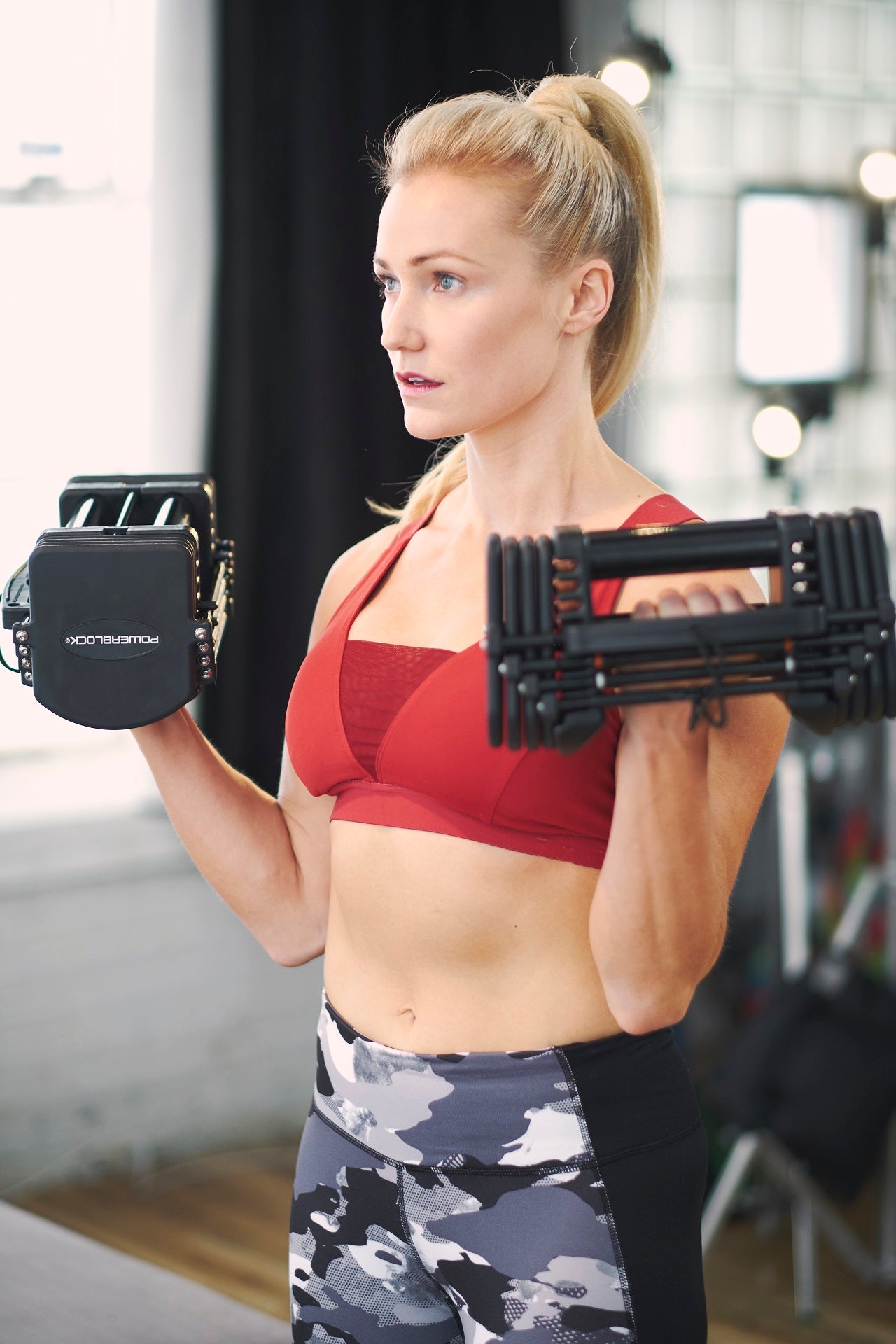 PowerBlock Pro 32 Dumbbells Set - Adjustable 4-32 lbs Dumbbells for Home Gym, Strength Training & Weightlifting | Perfect for Small Spaces & Full-Body Workouts