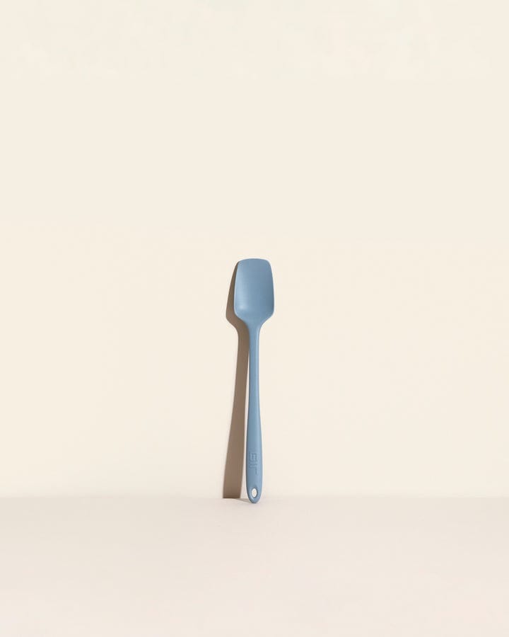 GIR Skinny Spoonula - High-Quality Silicone Spatula for Baking, Cooking & Mixing - Perfect for Non-Stick Pans, Bowls & Jars - Ergonomic Handle for Comfortable Use in Kitchen & Home