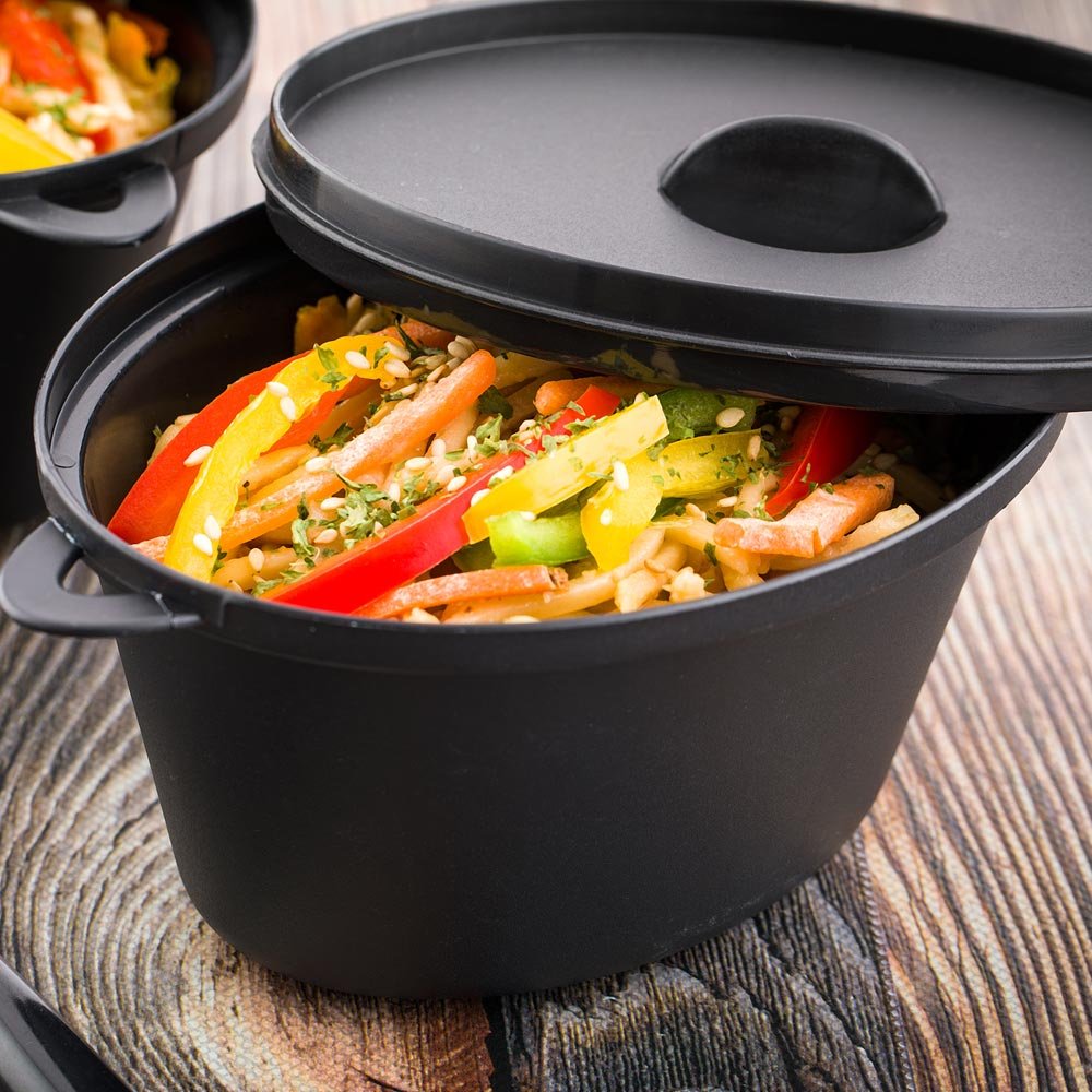 12 oz Black Plastic Appetizer Dishes with Lids - 100-Pack Disposable Serving Bowls | Dutch Oven Style Casserole Dishes for Restaurants, Parties & Catering | Perfect for Serving Desserts, Salads & Finger Foods