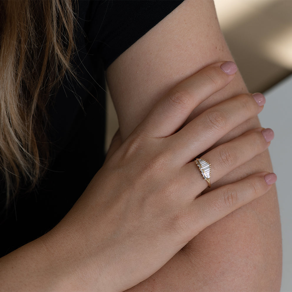 Art Deco Baguette Diamond Cluster Engagement Ring - Vintage Inspired Wedding Band for Women, Perfect for Proposals, Anniversaries & Special Occasions