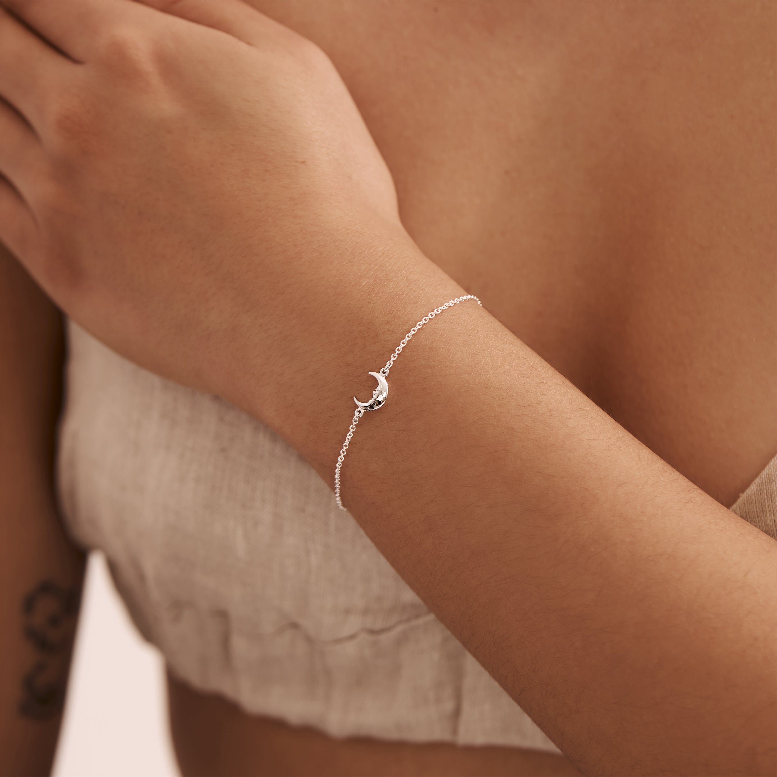 La Luna Bracelet for Women - Elegant Moon Charm Jewelry for Everyday Wear & Special Occasions | Perfect Gift for Her, Birthday, Anniversary, or Valentine's Day